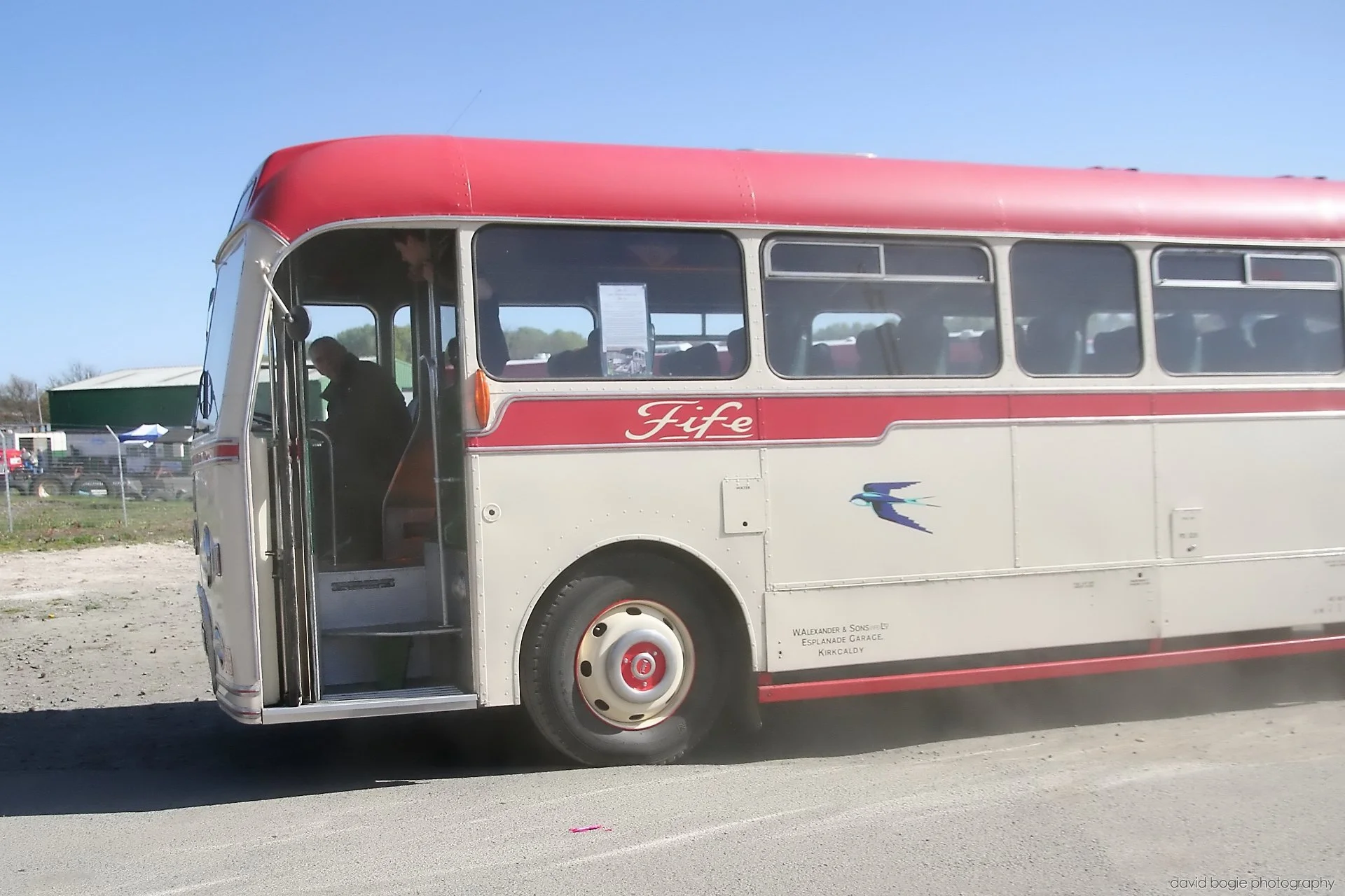 20260425 142745 Bus Bundle 0446.jpg