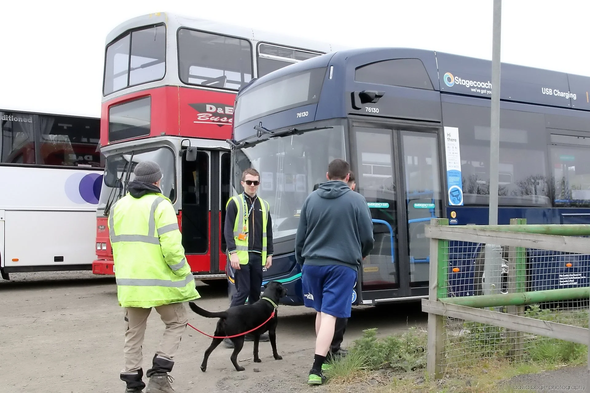 20260425 102607 Bus Bundle 0080.jpg