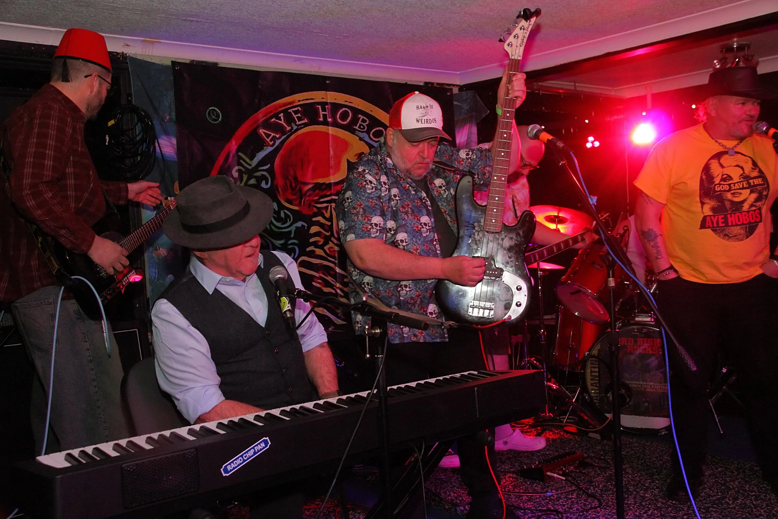 20251128 201106 Aye Hobos 0027.JPG