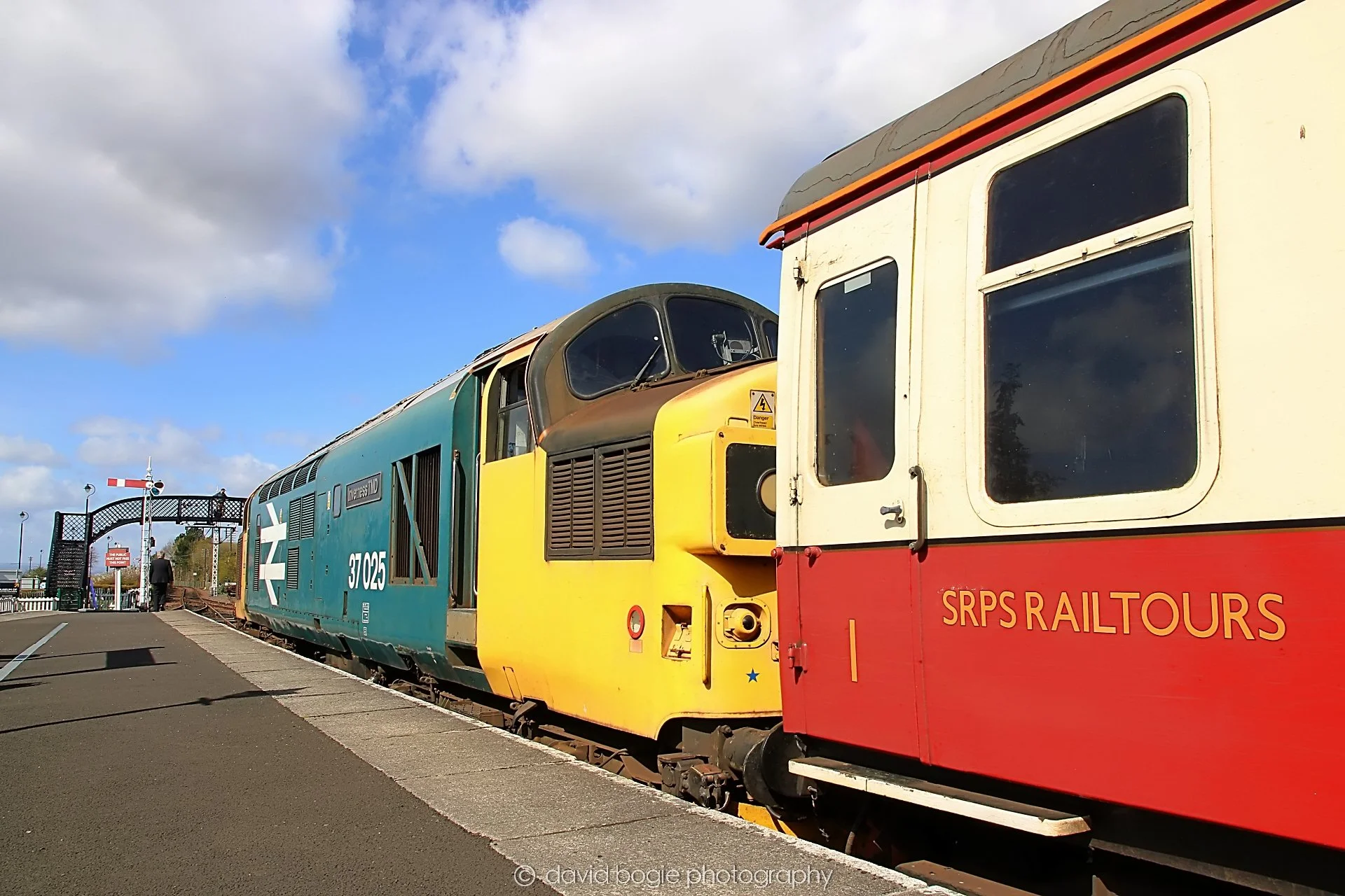 YEAR20230411 112946 Bo'ness 0102.jpg