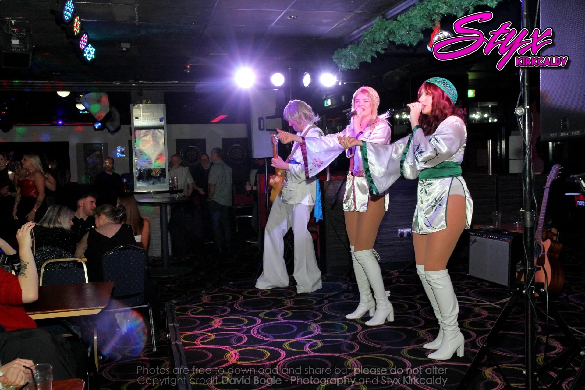 20251206 212002 ABBA (Styx Kirkcaldy) 0210.JPG