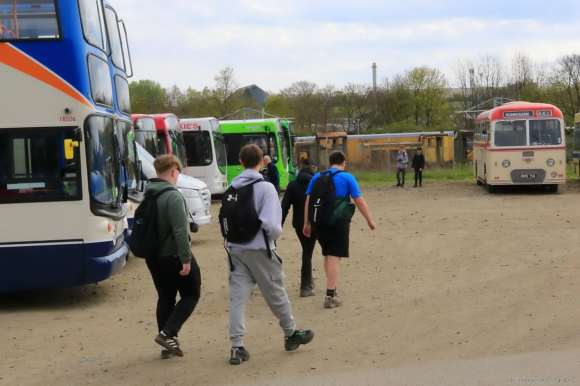 20260426 135200 Bus Bundle 0605.jpg