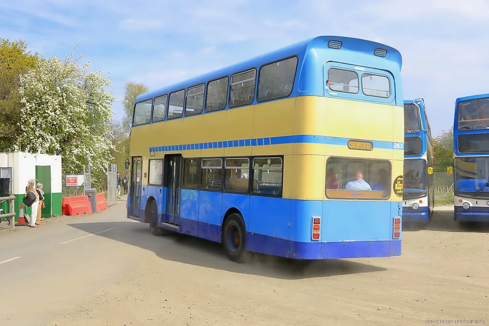 20260426 115923 Bus Bundle 0252.jpg