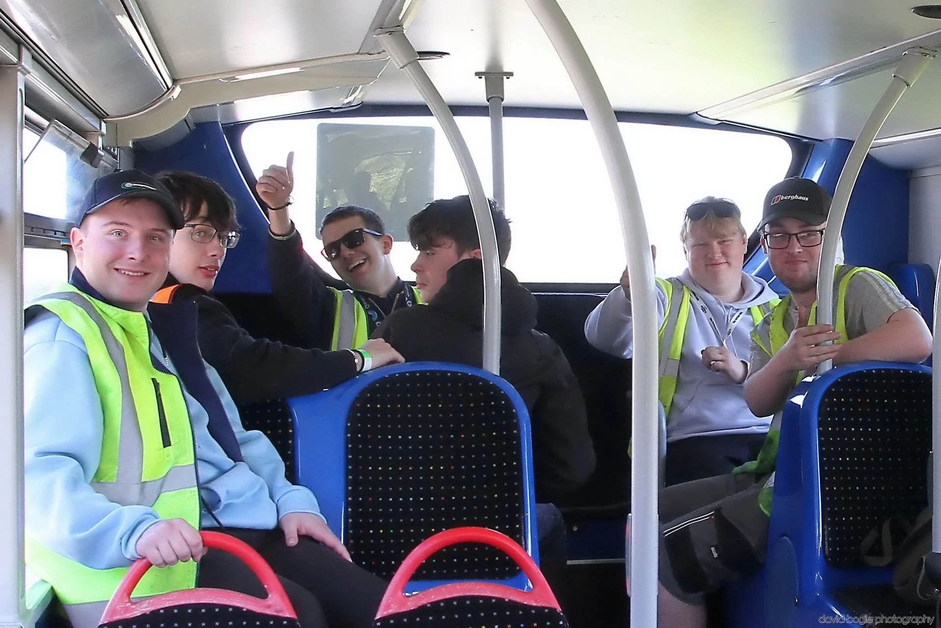 20260425 141510 Bus Bundle 0418.jpg