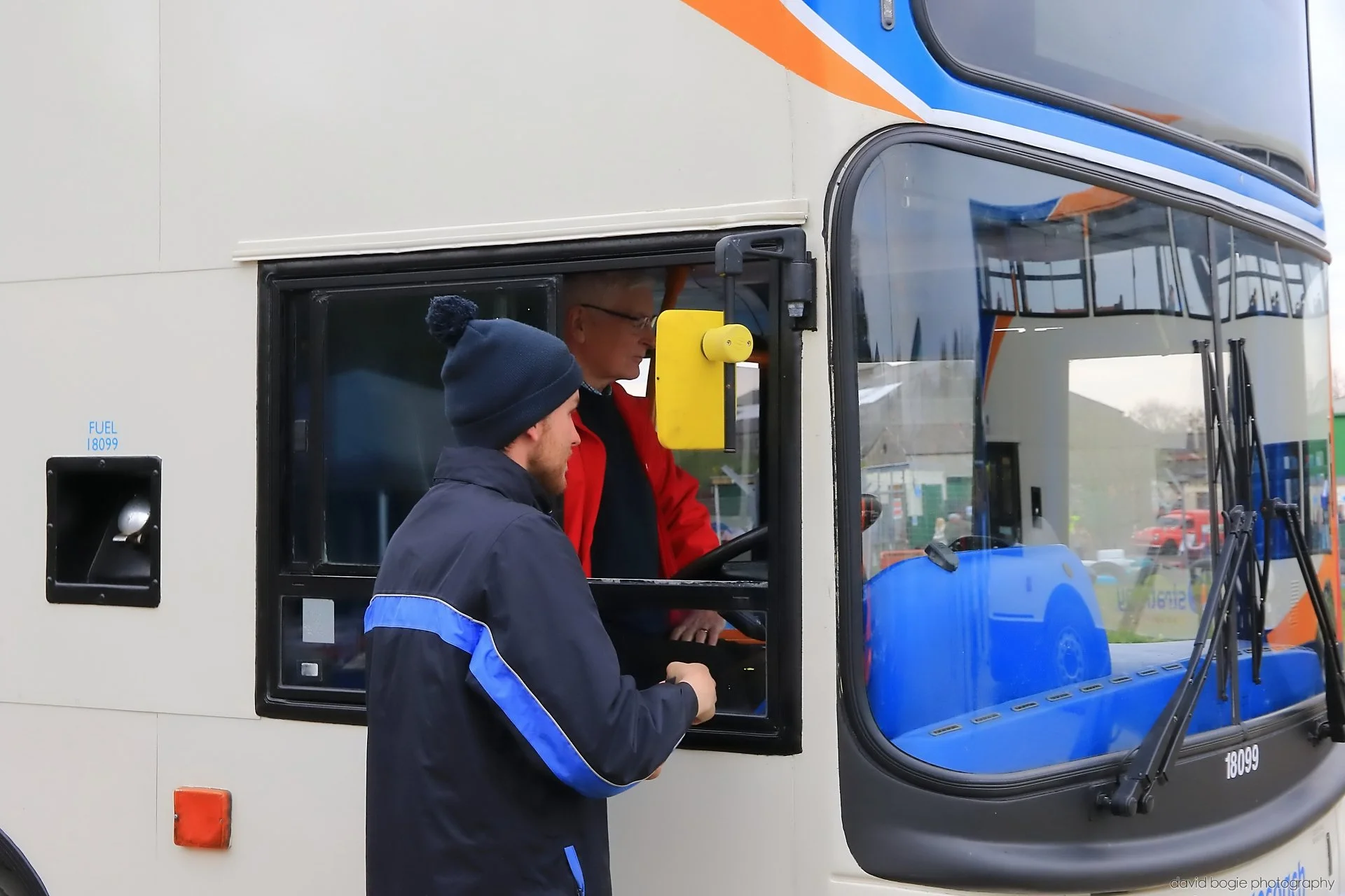 20260426 101717 Bus Bundle 0051.jpg