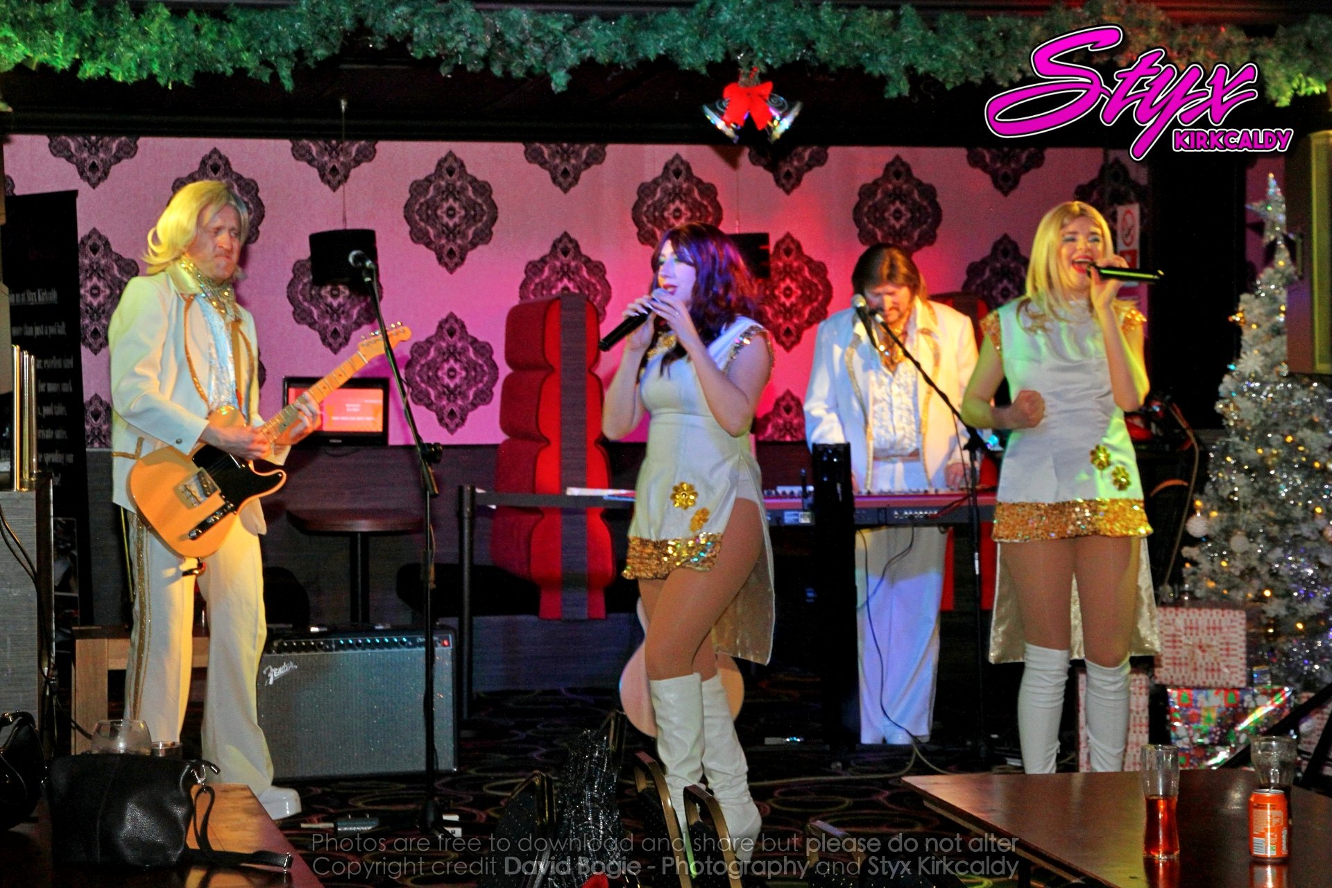 20251206 224257 ABBA (Styx Kirkcaldy) 0731.JPG