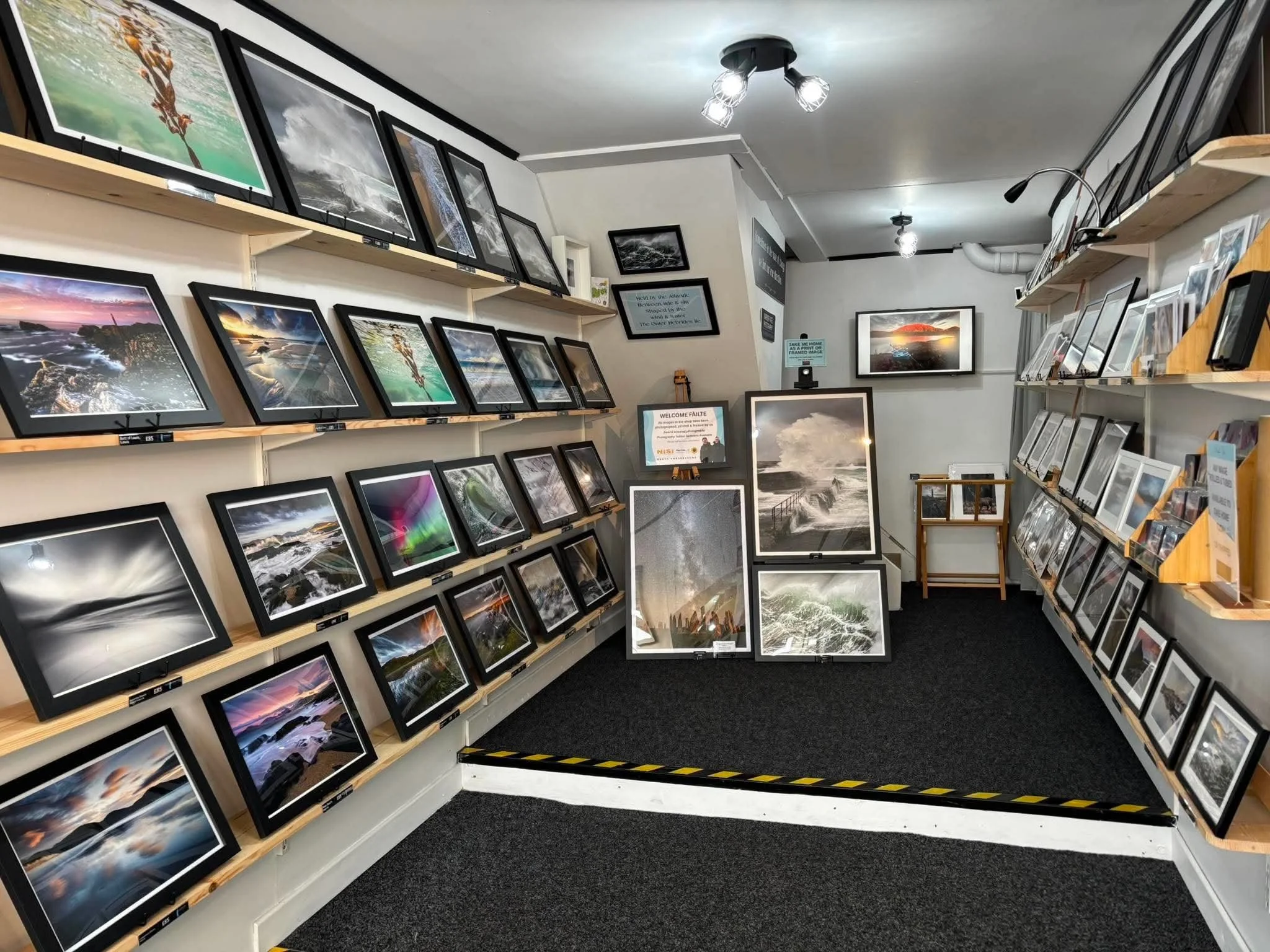 warner-tate-photography-gallery-stornoway-interior-main-room..jpg