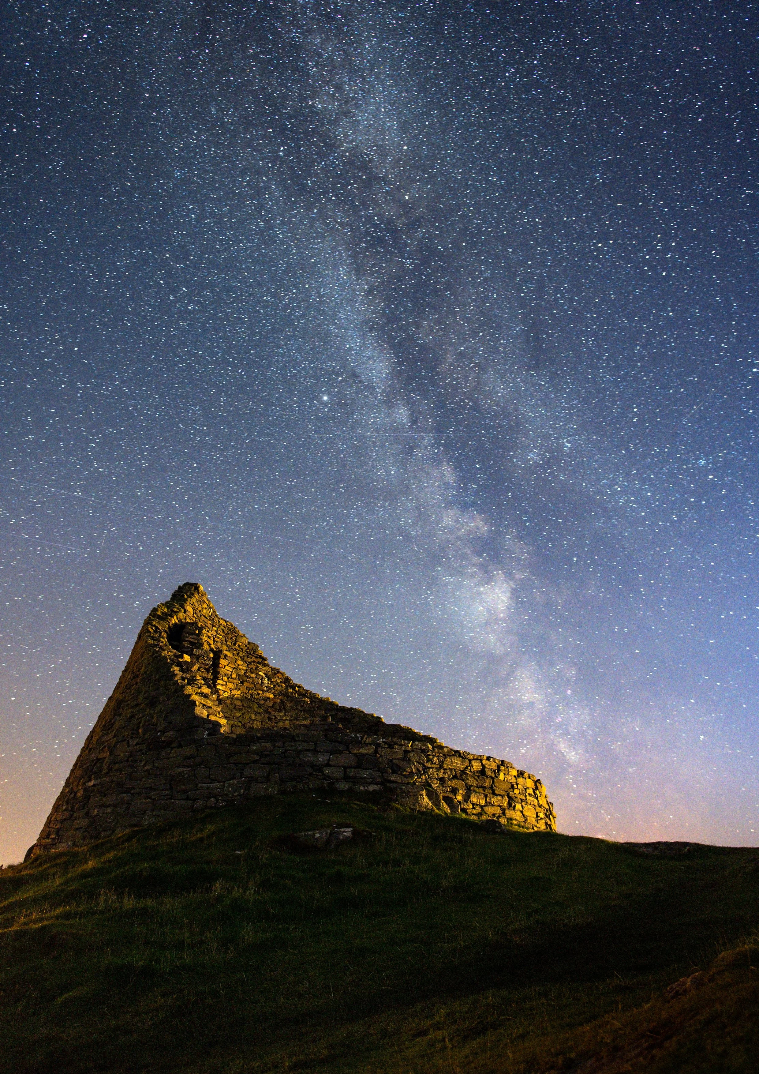 Duncarloway-Broch-outer-hebrides-landscape.jpg