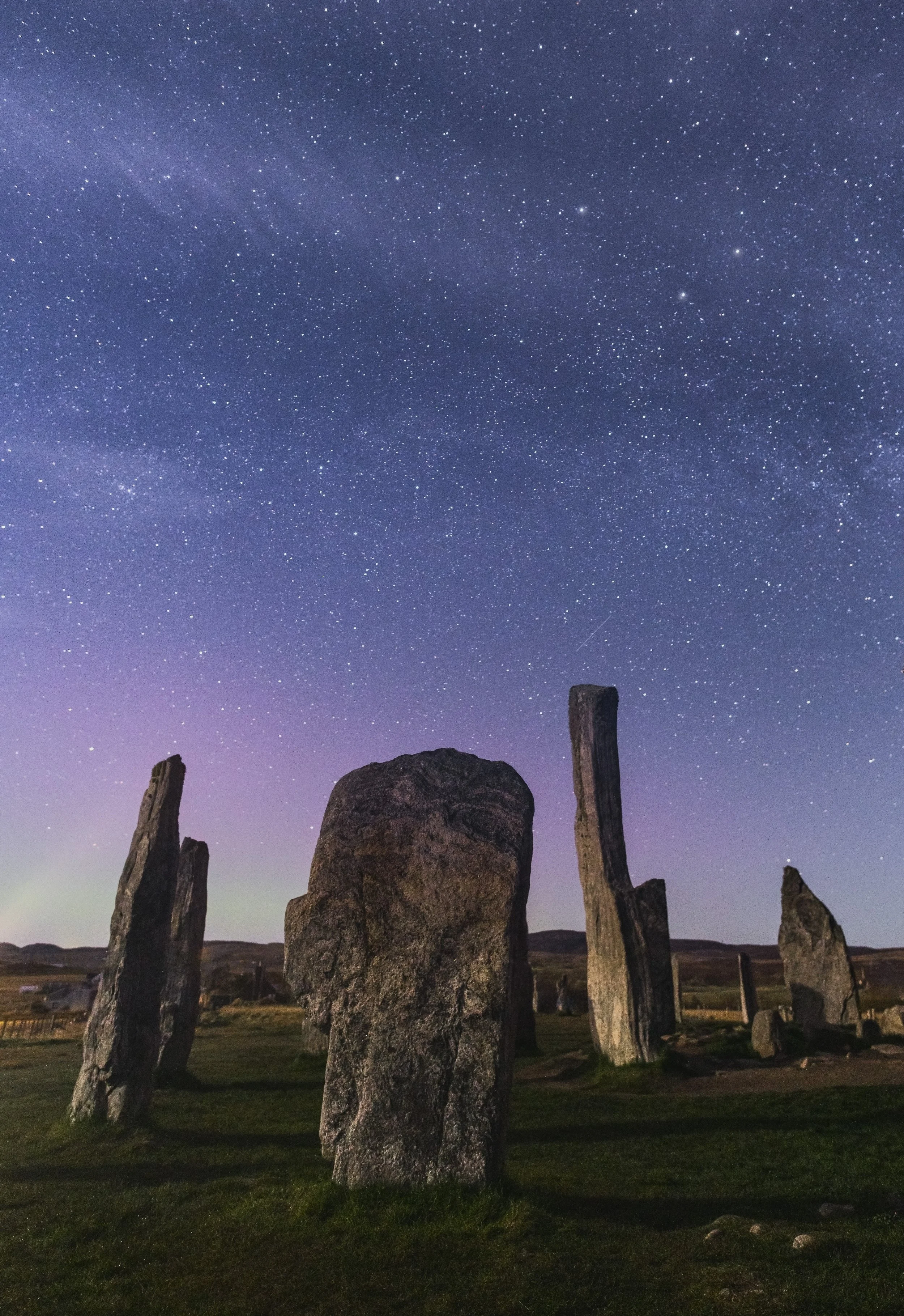 Callanish-standing-stones-astro-outer-hebrides.jpg