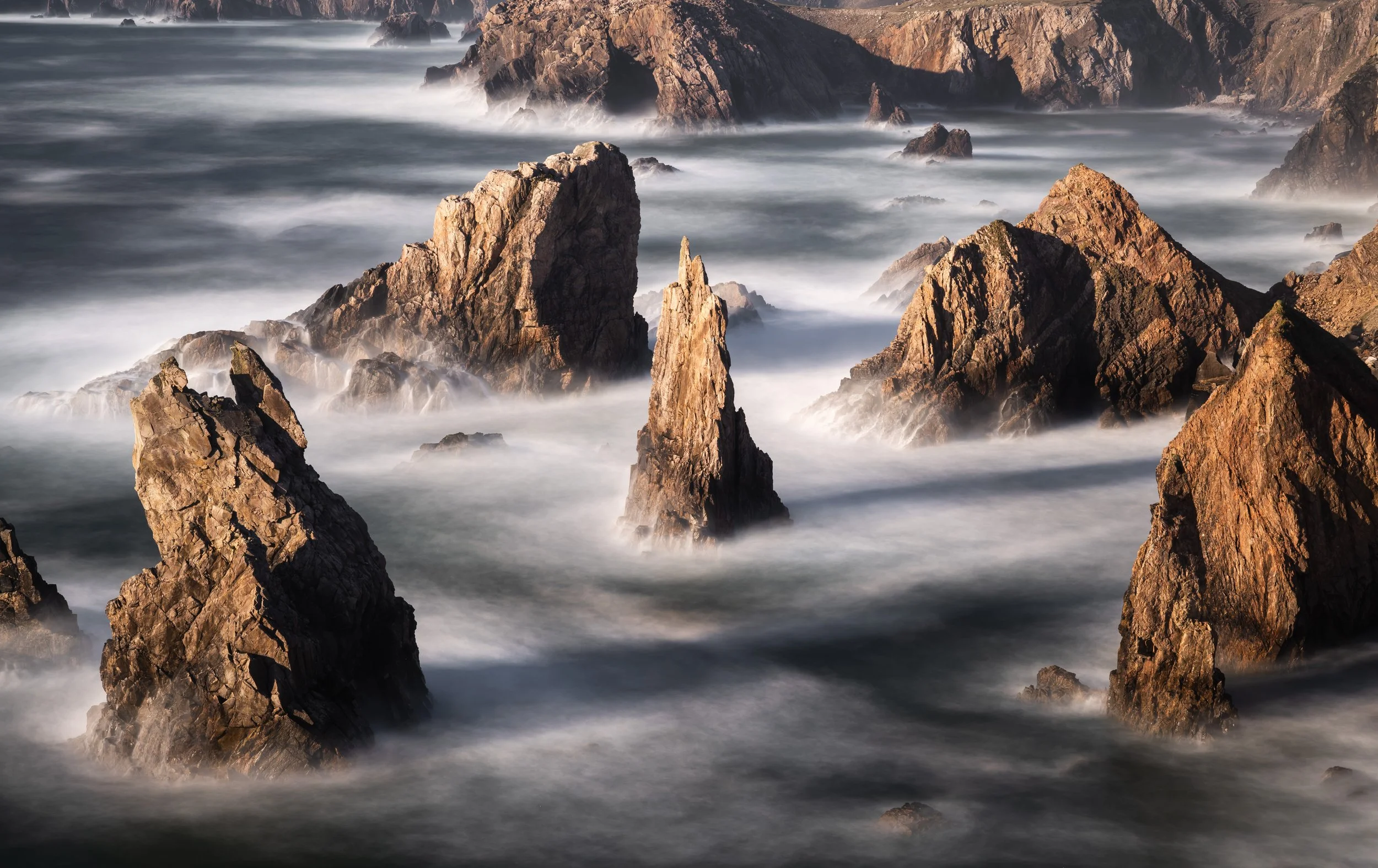 Mangersta-sea-stacks-isle-of-lewis.jpg