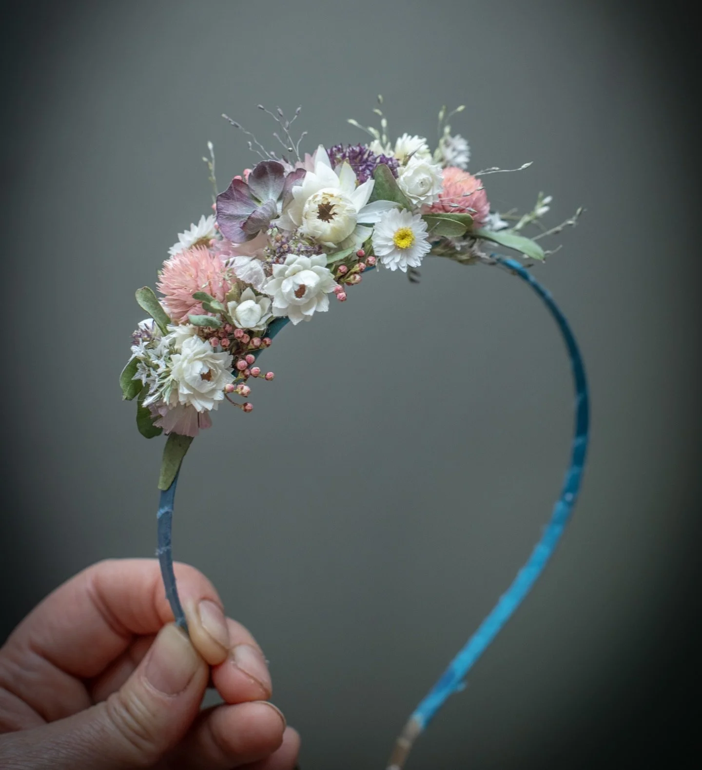 Two fascinator headbands, designed to complement the wearer&rsquo;s outfits. The first one is off to a garden party at  Buckingham Palace and the second for a mum of the bride !
.
.
.
.
Dried flower headbands / Fascinators | bespoke hair accessories 