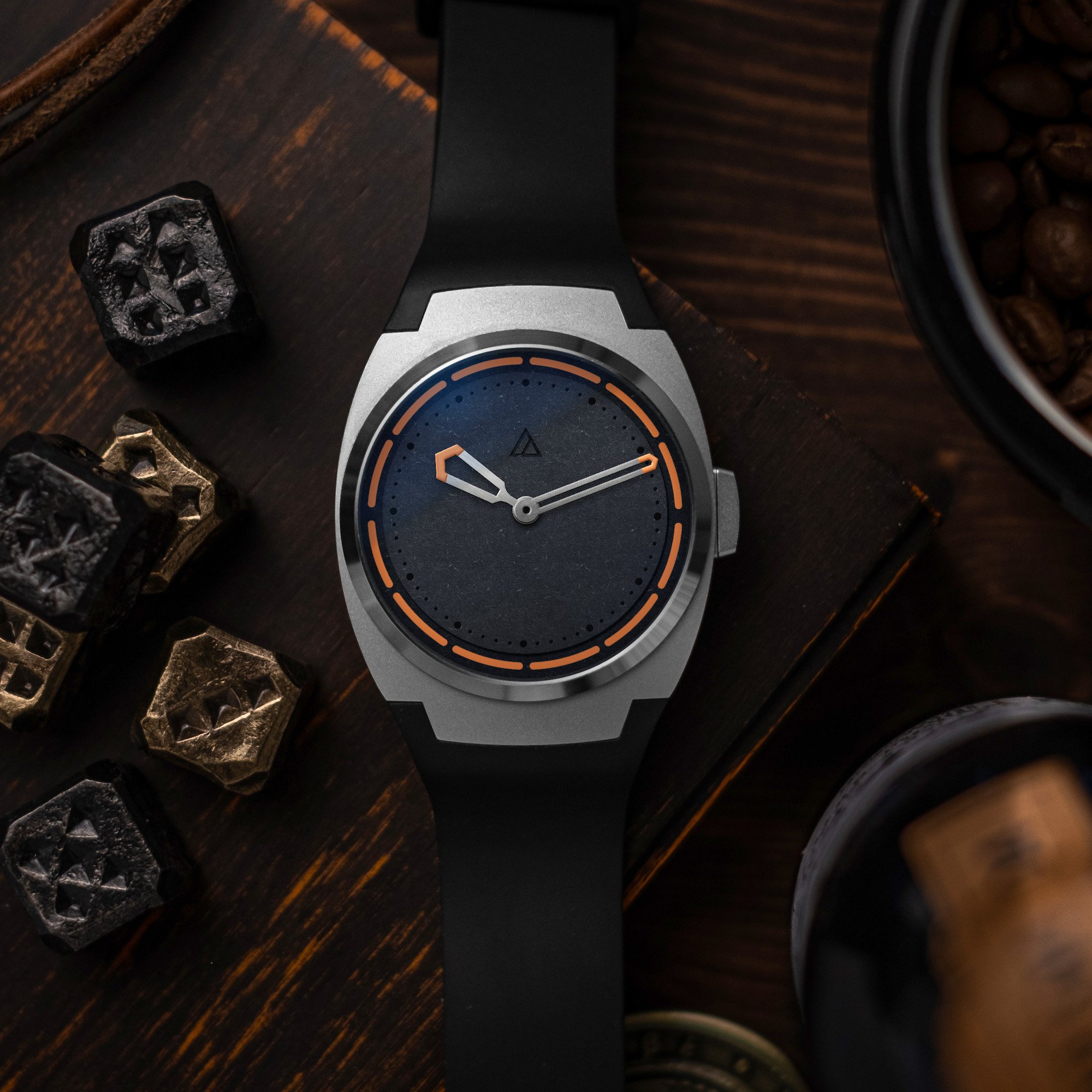 Arcanaut ARC II DARC MATTER Pongo Orange Watch 7.jpg