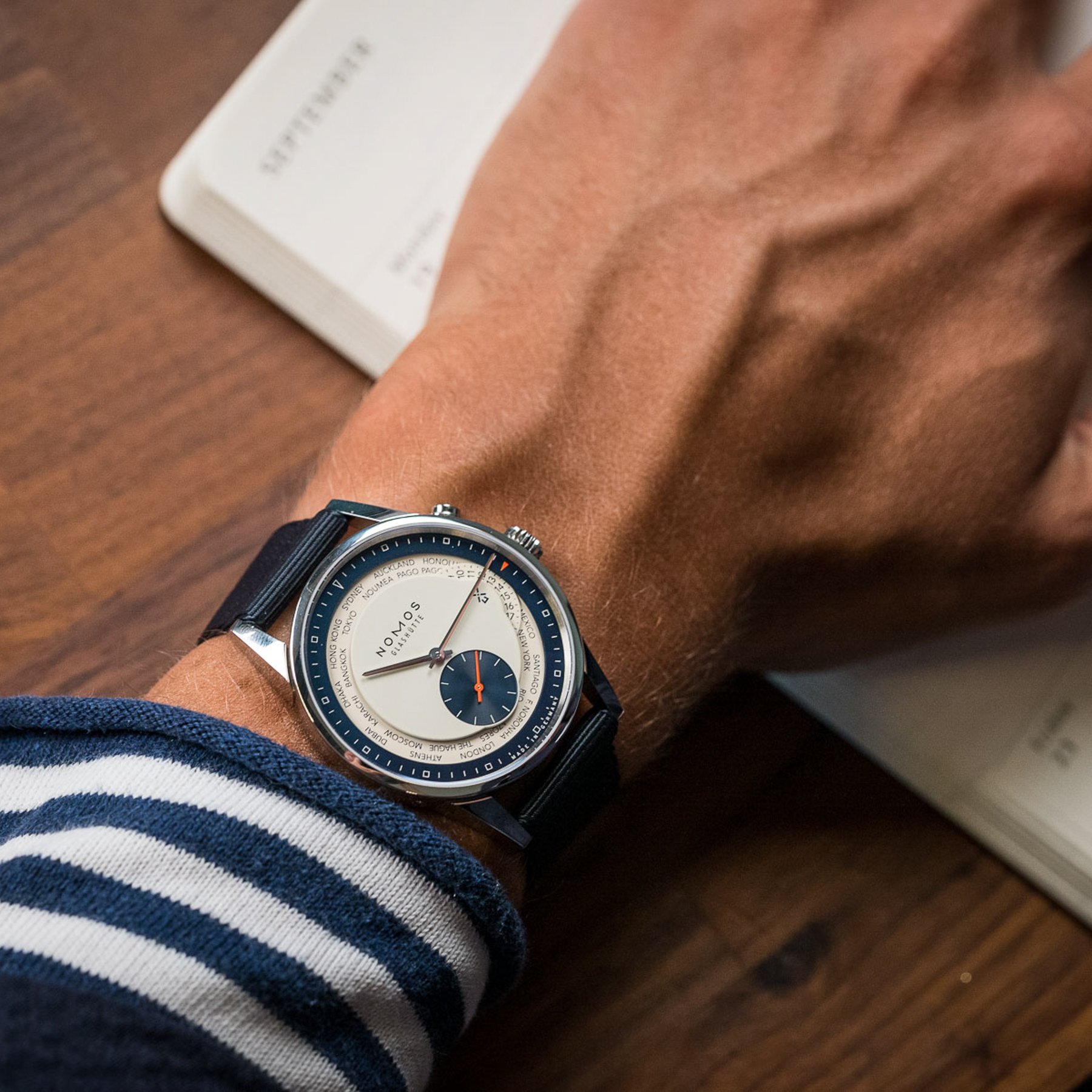 NOMOS-Blue-Panda-Fratello-Weltzeit-Limited-Watch-3.jpg