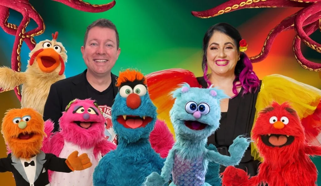 Brett Hansen and Elissa Jenkins with Larrikin Puppets on their official website.