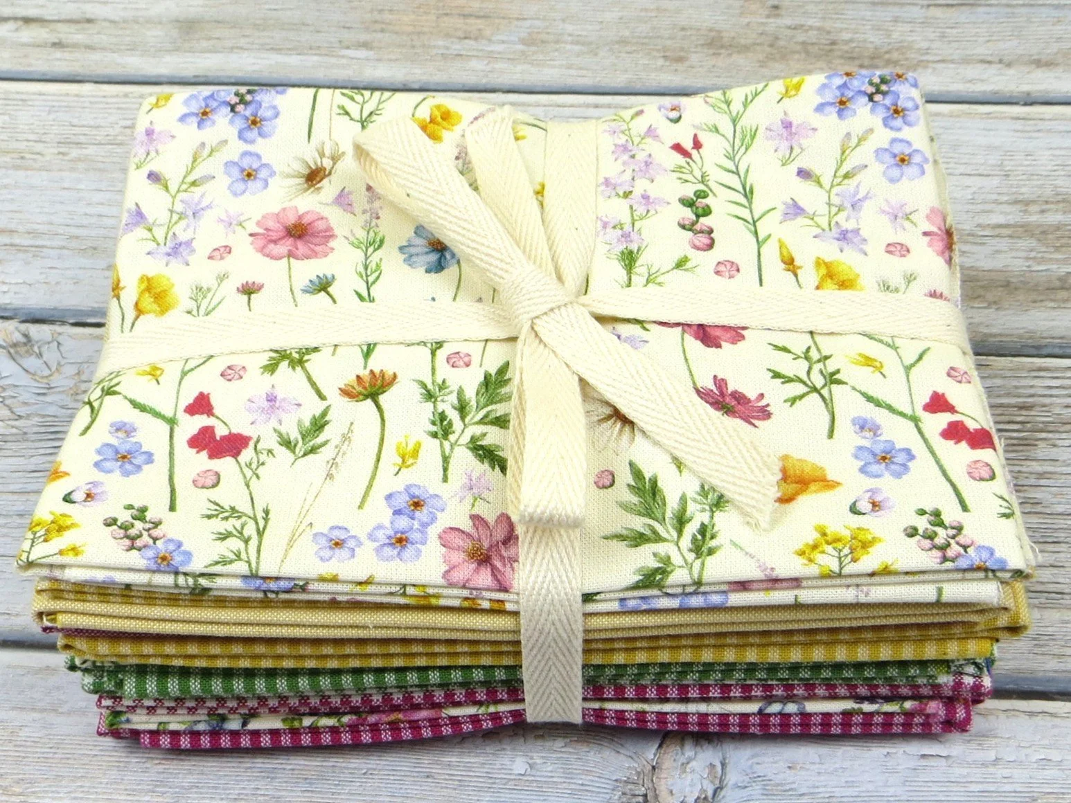 elmhirst-fabrics-florence-bundle-2-westfalenstoffe-lighter.JPG
