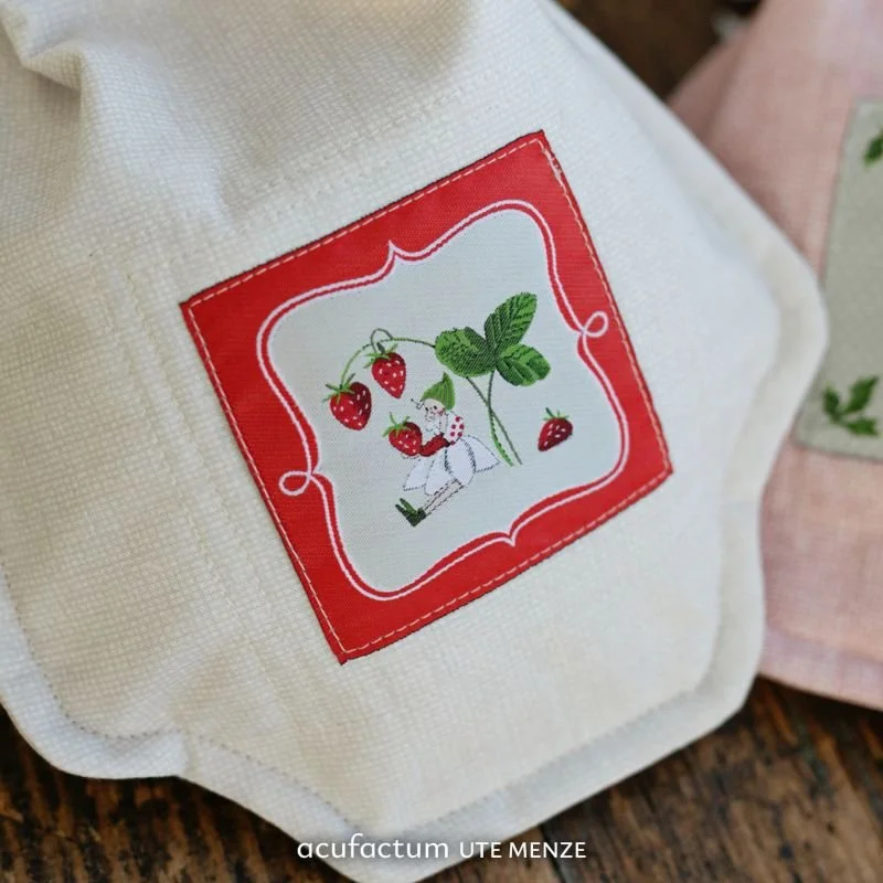 strawberry-maiden-label-acufactum-2.jpg