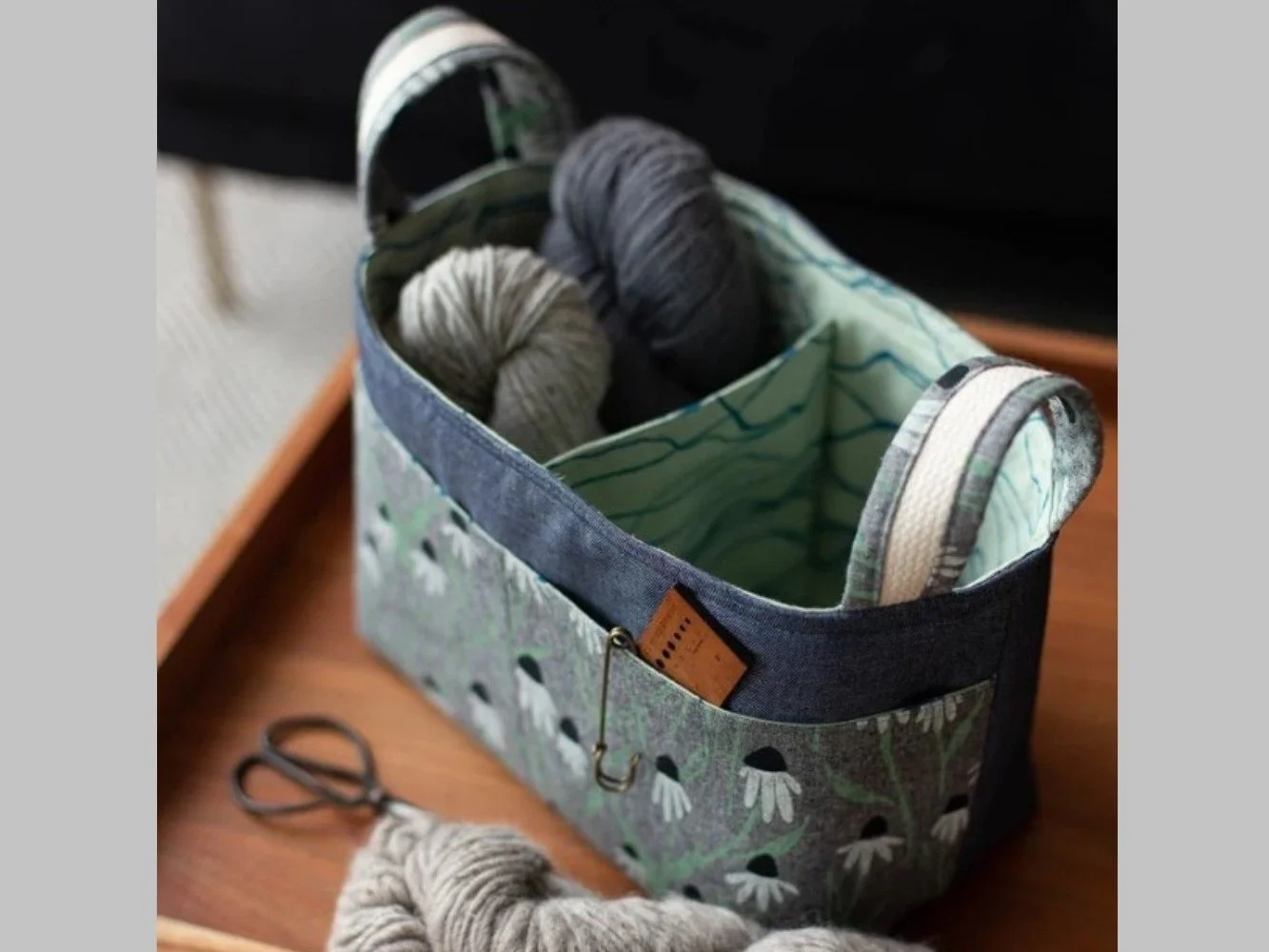 noodlehead divided basket 10.jpg