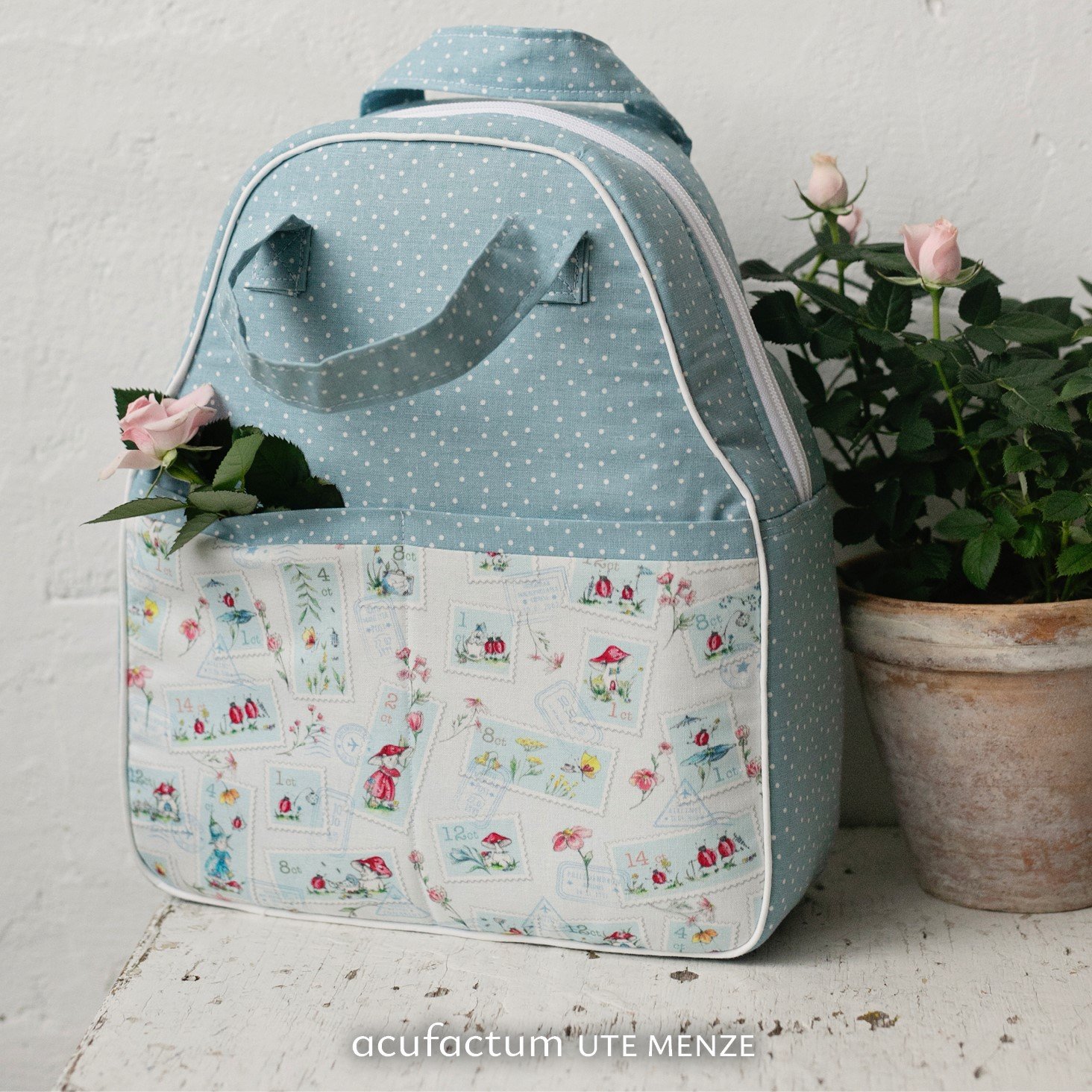 elmhirst-fabrics-willow-cottage-carryall-bag-pattern-82982-EN-acufactum-12.jpg