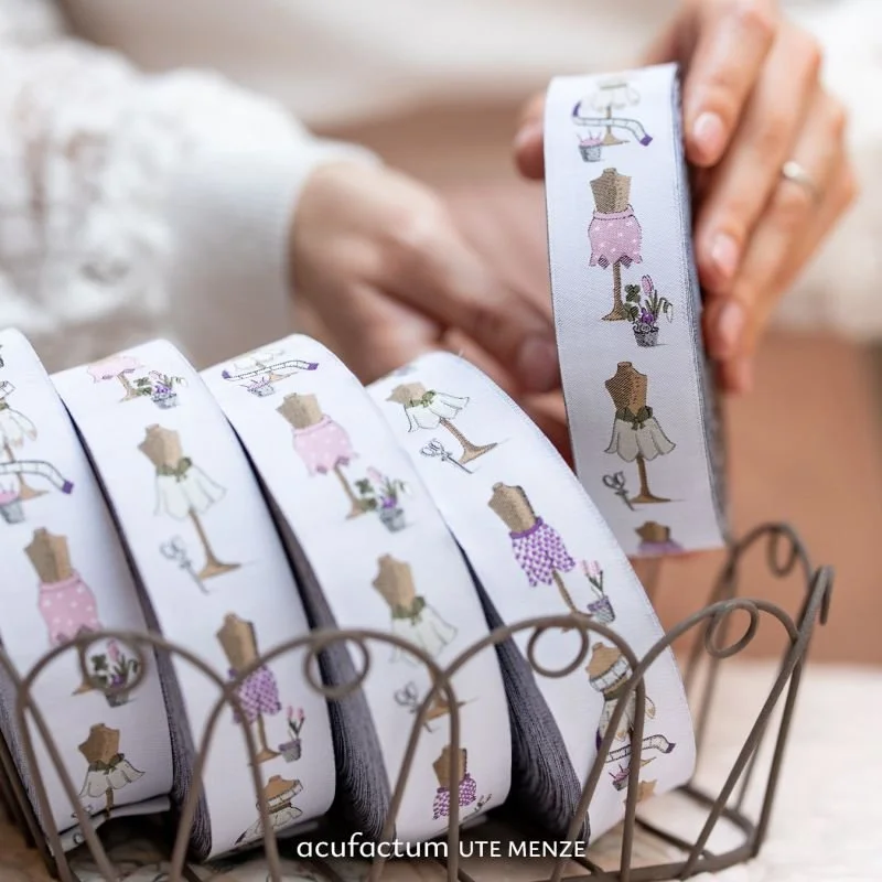 elmhirst-fabrics-love-of-sewing-ribbon-acufactum-1.jpg