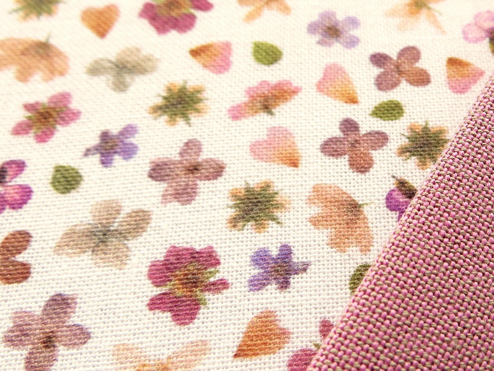 elmhirst-fabrics-little-blossom-romance-3523-2020-acufactum-5.JPG