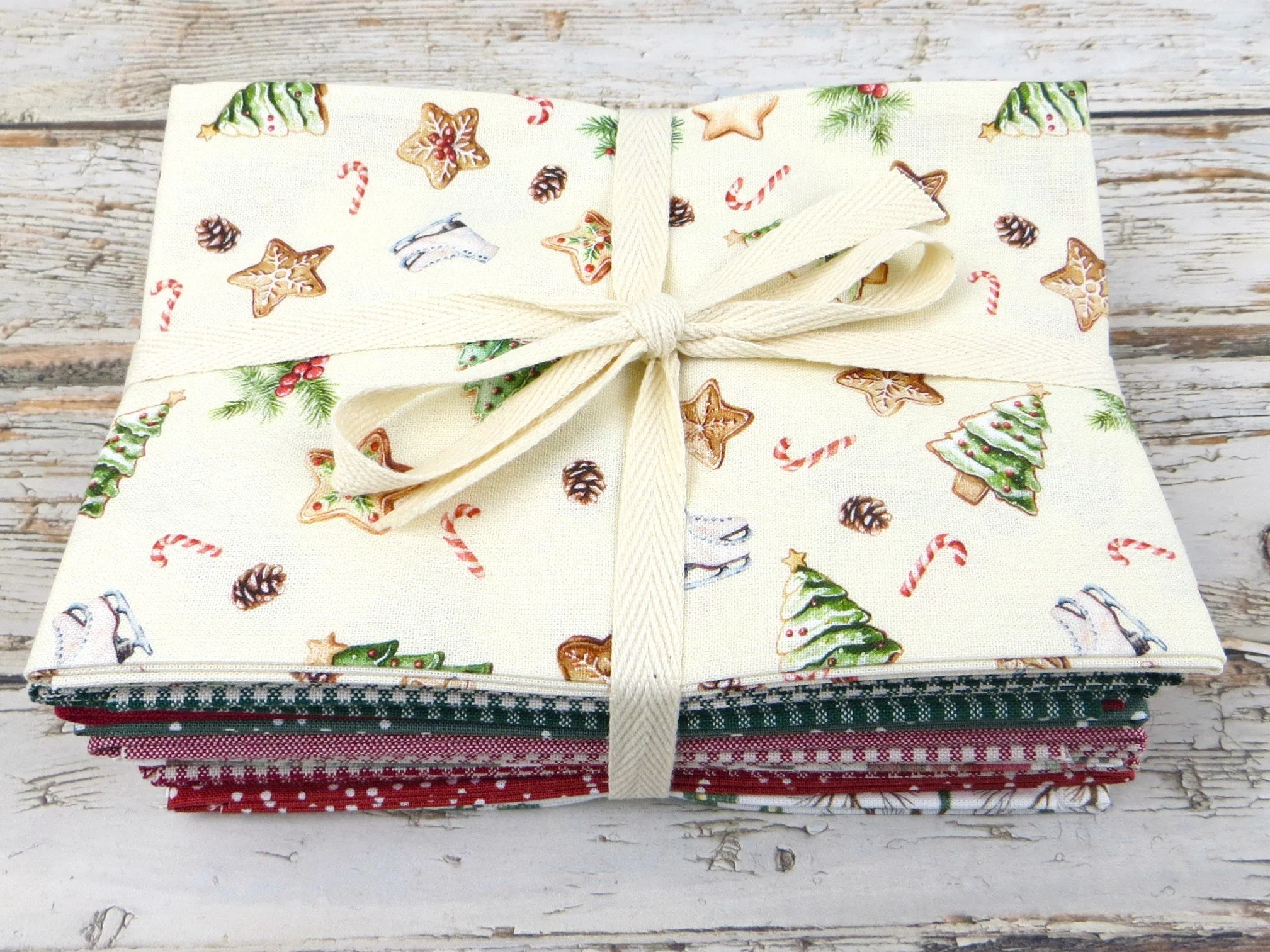 elmhirst-fabrics-christmas-bundle-w900180-westfalenstoffe-1.JPG