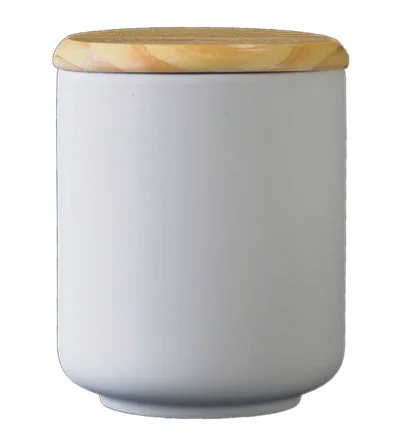 Grande boîte ø 10,5 cm ; H : 13,5 cm : 40€