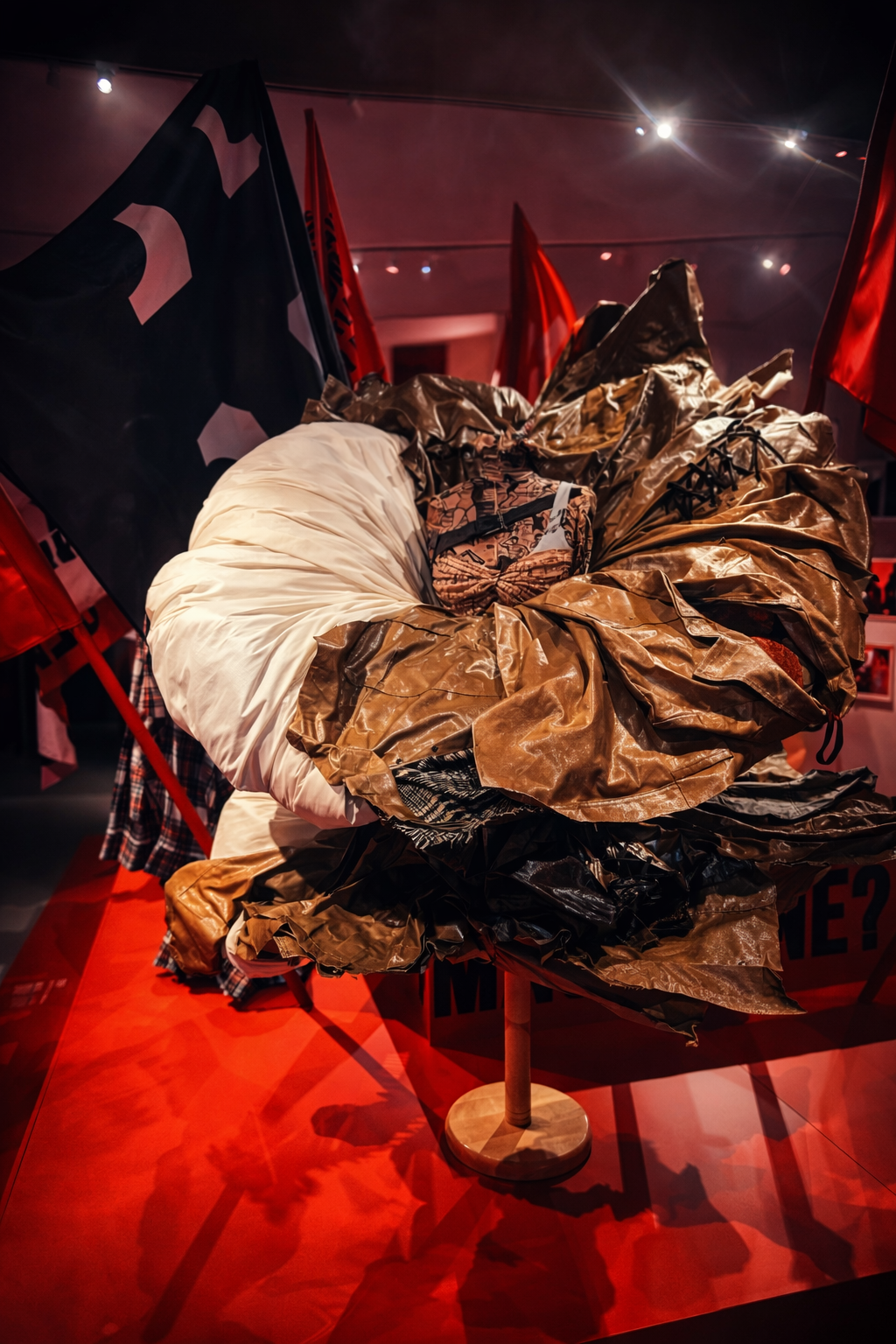 HILLZ_FIRST POTATO WORKWEAR SCULPTURE_Tim van den Heuvel.PNG