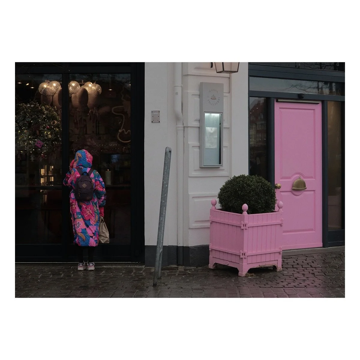 copenhagen frames
.
.
.
.
#copenhagen #photography #fuji #fujifilm #streetphotography #contemporary #carlsberg #denmark #fujiswitzerland #fujidenmark