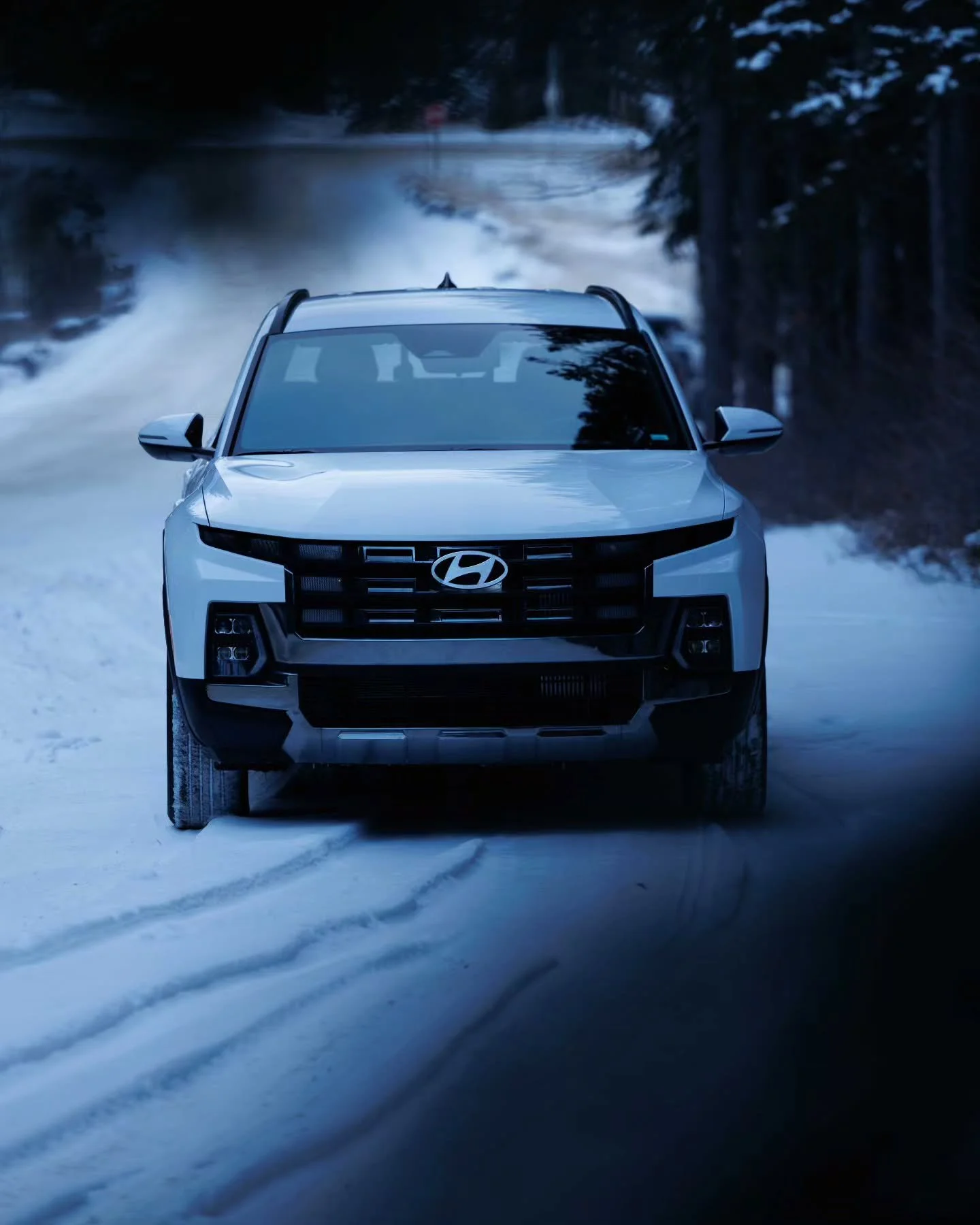 Last winter in Banff 🏔️
We took the new Hyundai Santa Cruz out for a spin in the snow &ndash; and it handled the remote, icy roads like a champ.
Shot on a Canon R5 Mark II with the RF 70-200mm f/2.8 &ndash; the perfect combo to capture the mood, the
