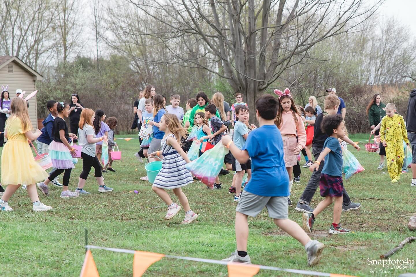 Thank you (all 400+ of you) for celebrating with us at the Easter Eggstravaganza! We had an amazing day of hunting for eggs, singing songs, face painting and lots more!

📸: @snapfoto4u