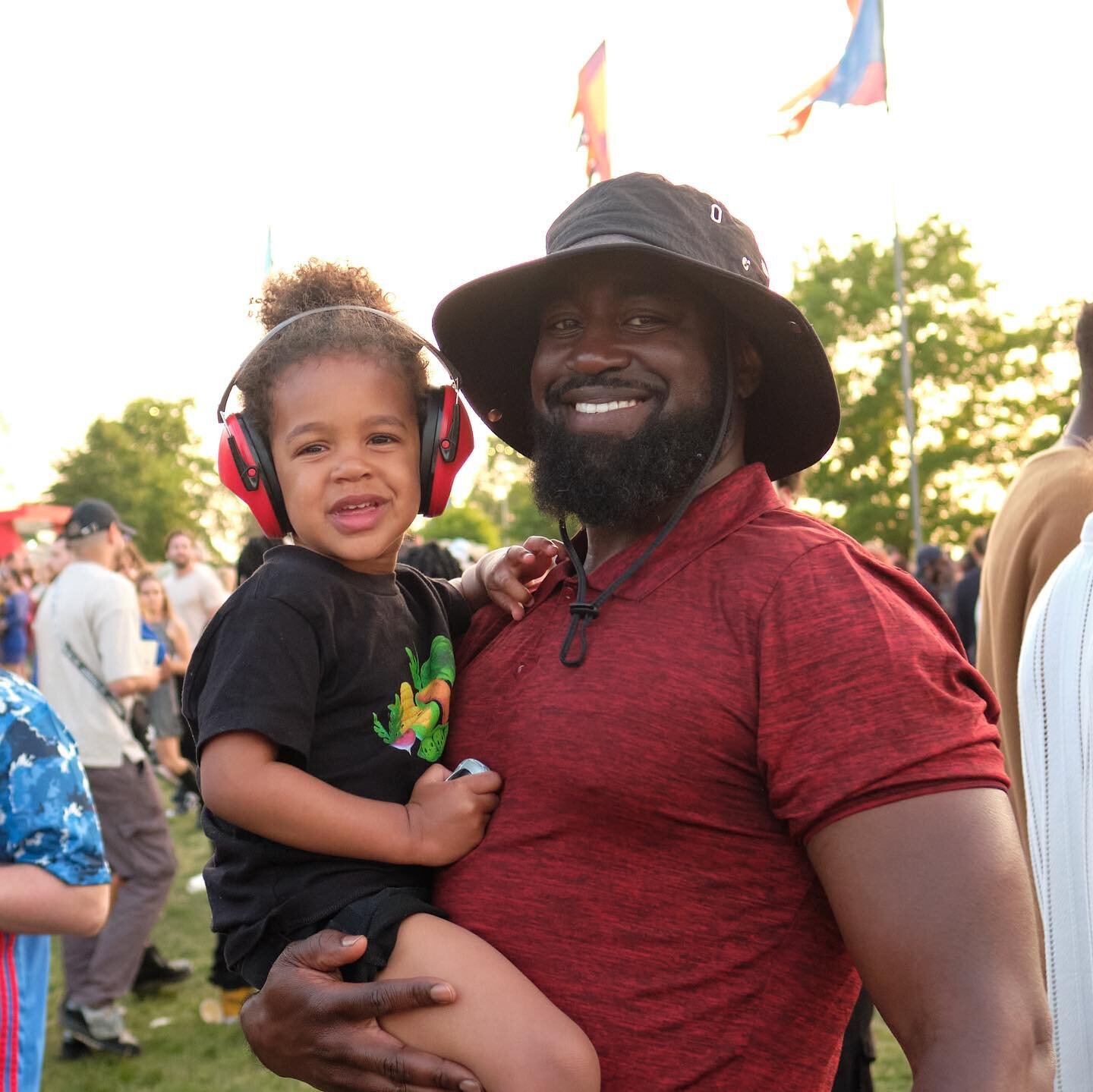 It's a family affair 👨&zwj;👩&zwj;👦&zwj;👦 

Jazz, funk n soul knows no boundaries, so all ages are invited to Cross The Tracks 🫶

Come down with the kids and give them their first taste of festi life 🎷

Kid's tickets are on sale now via the link