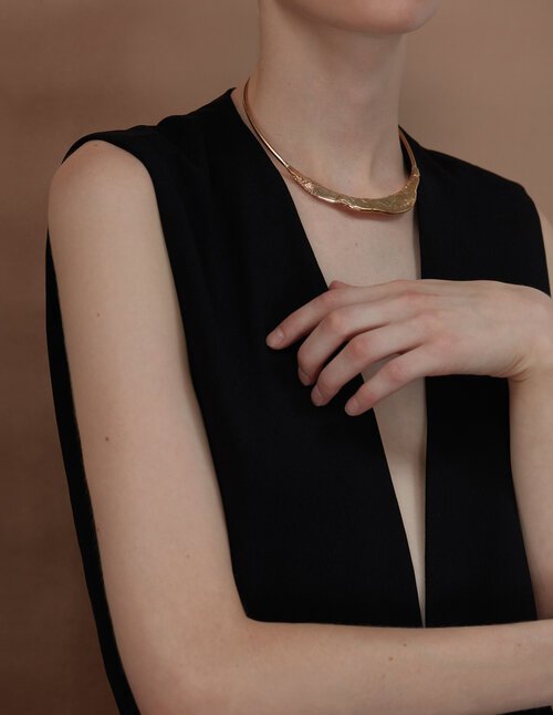 basalt+choker+LLY+Atelier.jpg