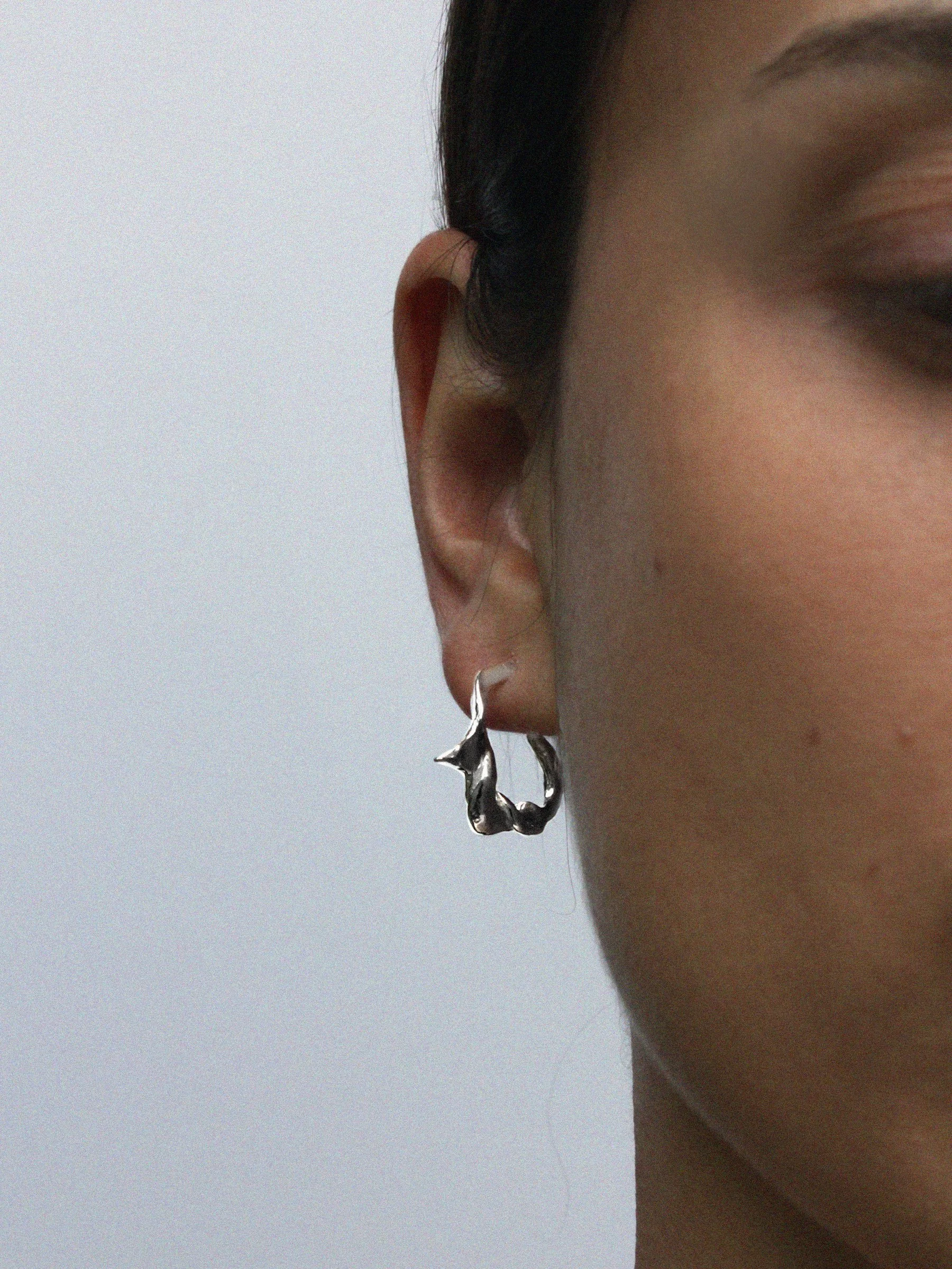 detail claw hoops in silver.jpg