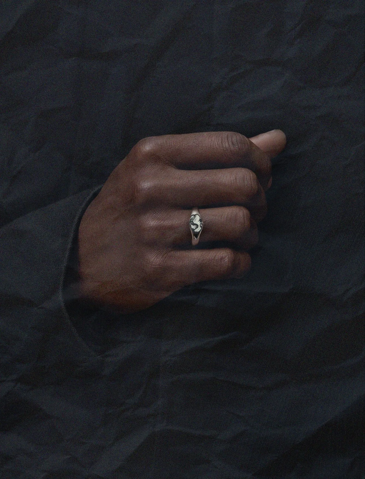 signet_ring_lly_atelier copy.jpg