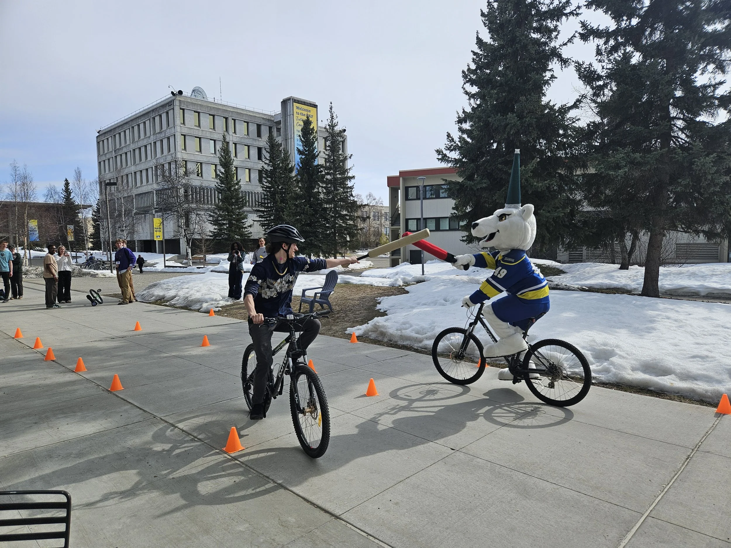 Green Bikes hosts bike jousting