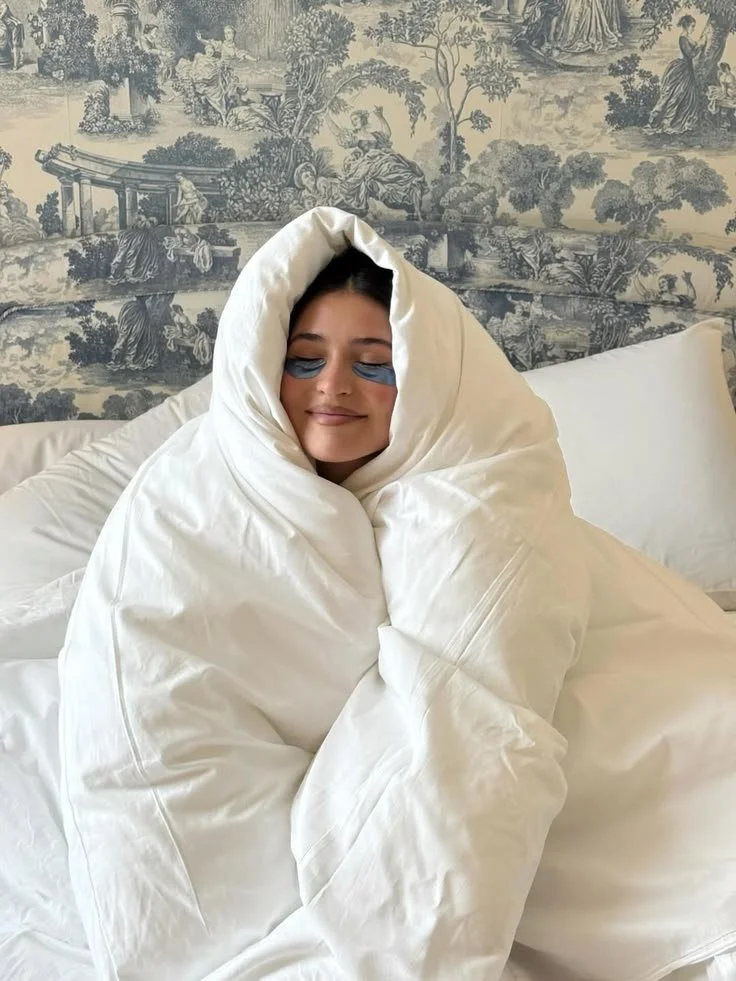 Level Up Your Sleep: Nighttime Habits for Better Rest and Brighter Days