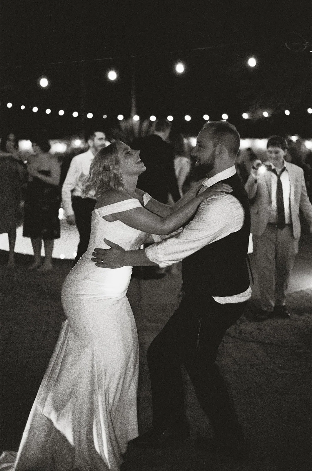 urban grove reception wedding film00085.jpg