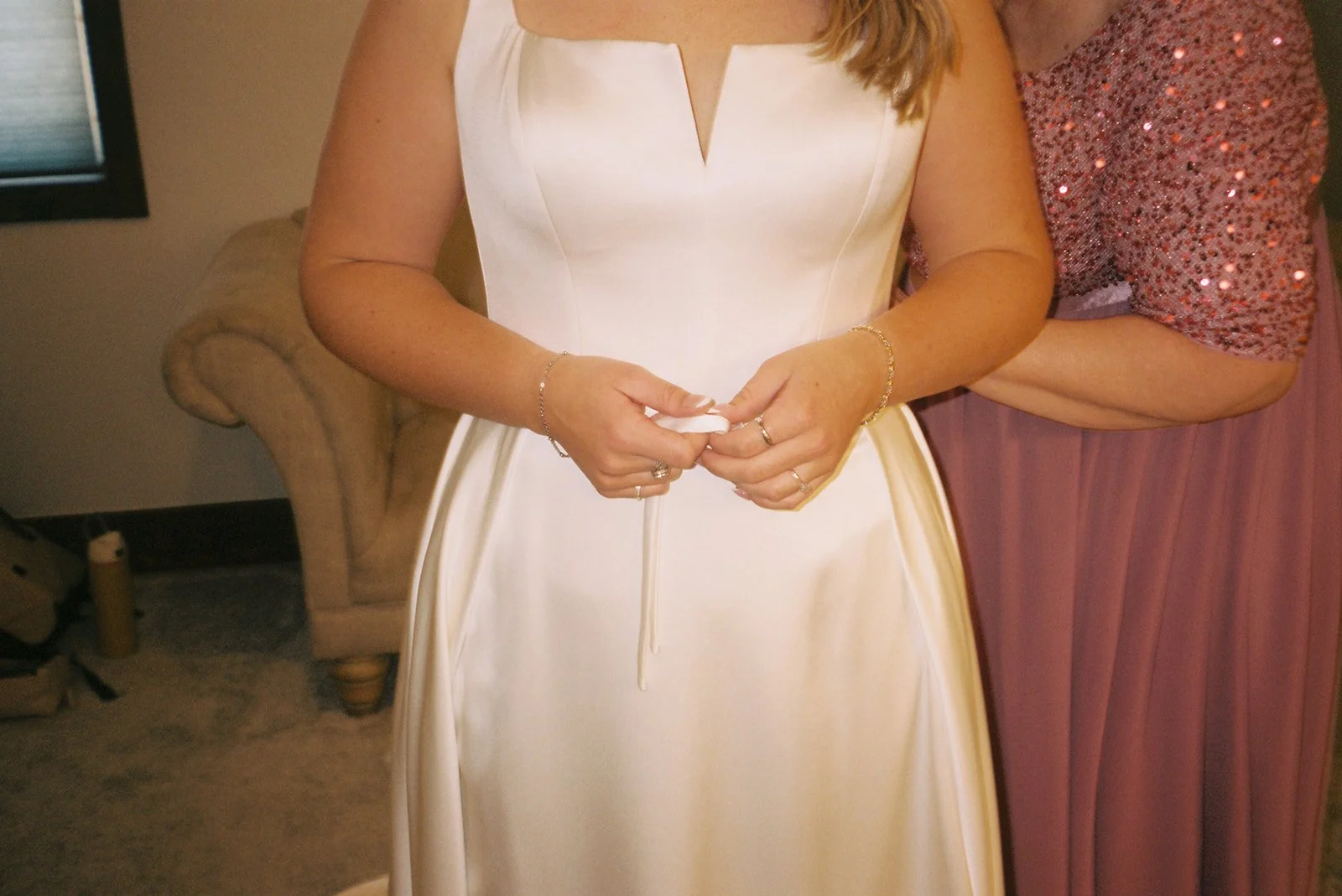 00024762-R1-039-18.jpg