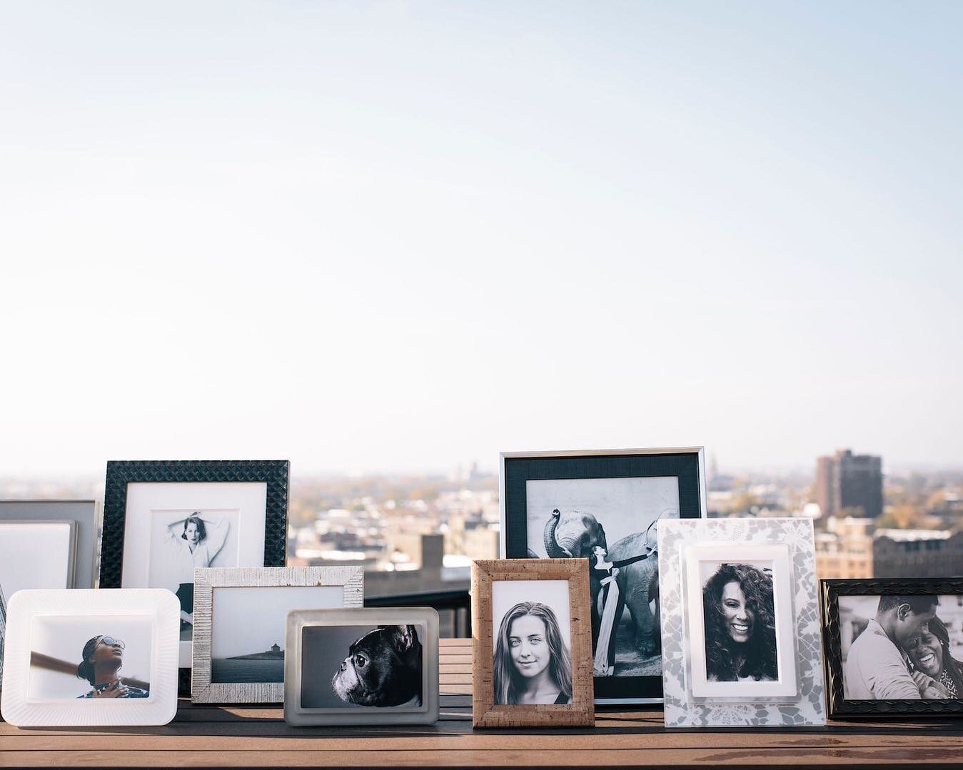 &lsquo;Twas the night before #mothersday&hellip;no gift yet? No problem. She&rsquo;ll never know how last minute it was with our #photoprinting and vast #photoframe selection. #mothersdaygift #giftideas #lastminutegifts #printandframe #photoframe #gi