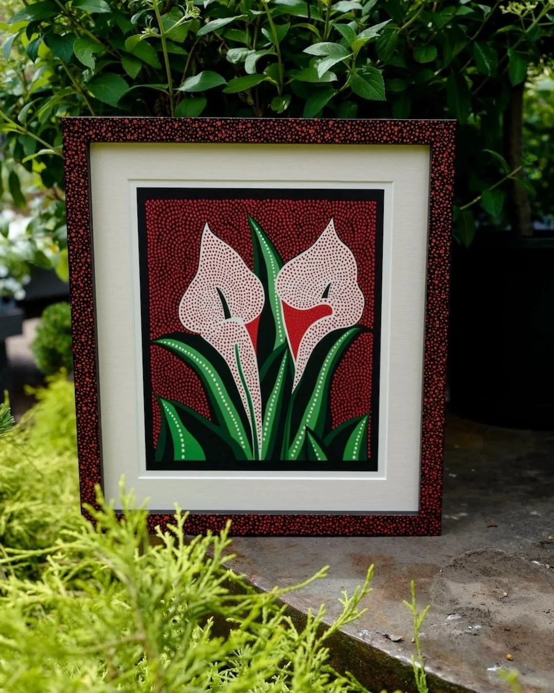 Kusama vibes, custom made ✨ Bold dots meet vibrant botanicals for a frame-and-art combo that truly pops. #customframing #customframes #chicagoframeshop #kusamainspired #kusama #yayoikusama #framewhatyoulove #lovewhatyouframe