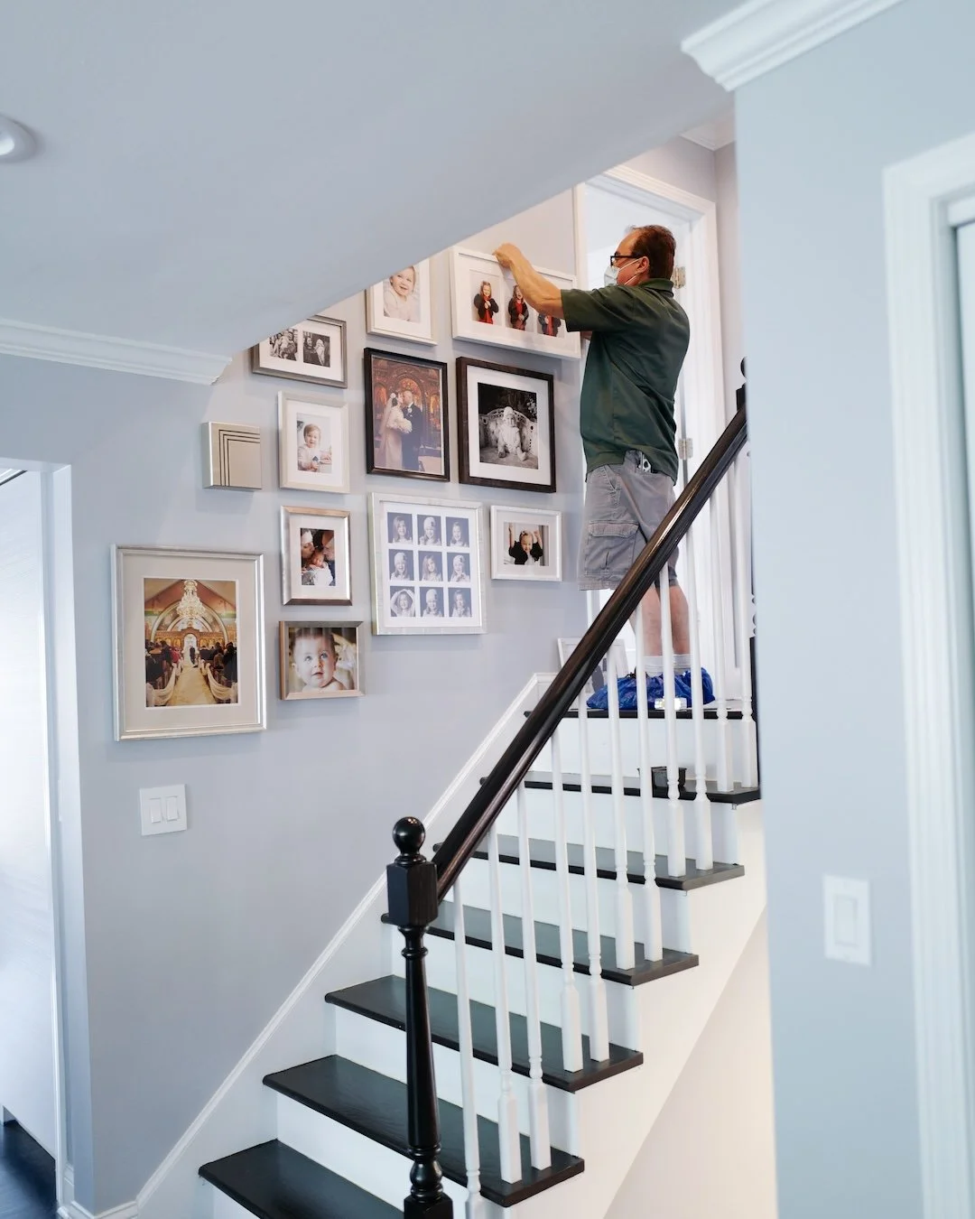 Gallery wall goals&mdash;installed by the pros who&rsquo;ve been doing it for over 45 years. #customframing #customframes #familyphotos #customgallerywalls #gallerywalls #gallerywallgoals #framewhatyoulove #lovewhatyouframe