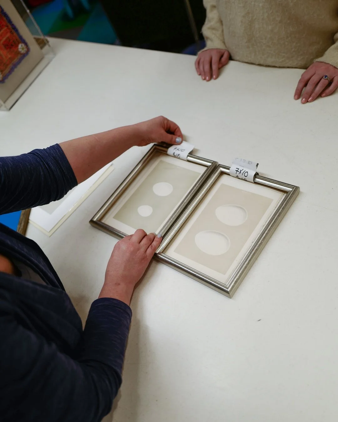 One week and counting! Will we be seeing you at the BIG Fall Warehouse Sale next weekend?
📅 Saturday, October 25 | 10–5 | 701 N. Albany
Hundreds of frames. Up to 80% off. One day only.
Learn more on link in profile!
#customframing #customfr