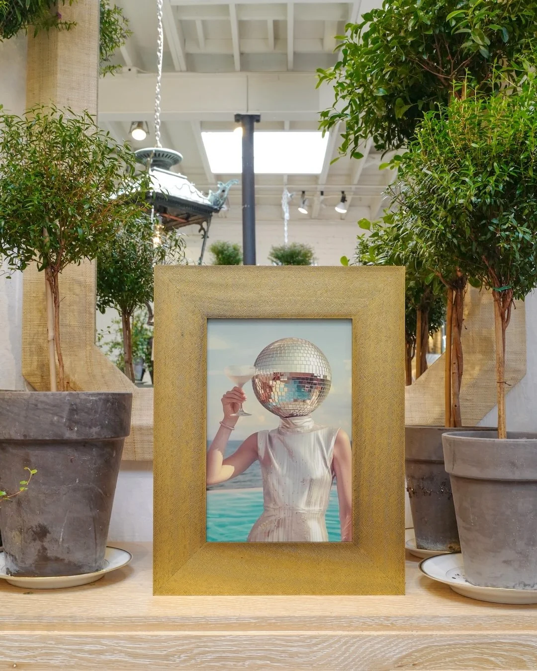 Cheers to a new year of framing! ✨🥂 More memories off your camera roll and onto the wall, more moments worth preserving and more art that makes you smile every time you pass it. Here&rsquo;s to framing what matters in 2026! #afslincolnpark #afsriver