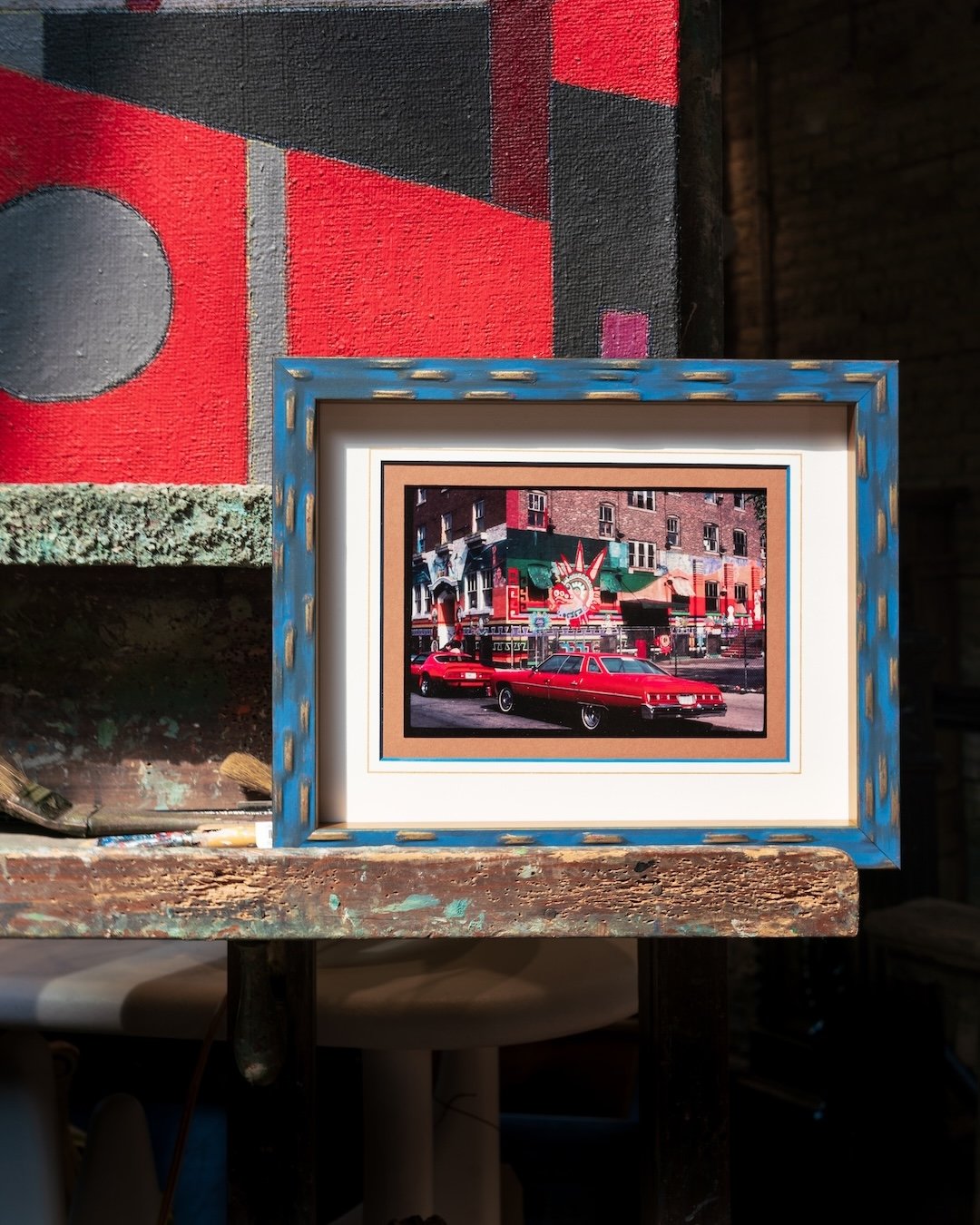New frame alert, inspired by the energy of Pilsen and available in multiple rich hues like Bohemia Blue and Thalia Teal. Color-forward, character-rich and made to stand out. #customframes #customframing #pilsen #pilsenchicago #inspiredbypilsen #findy
