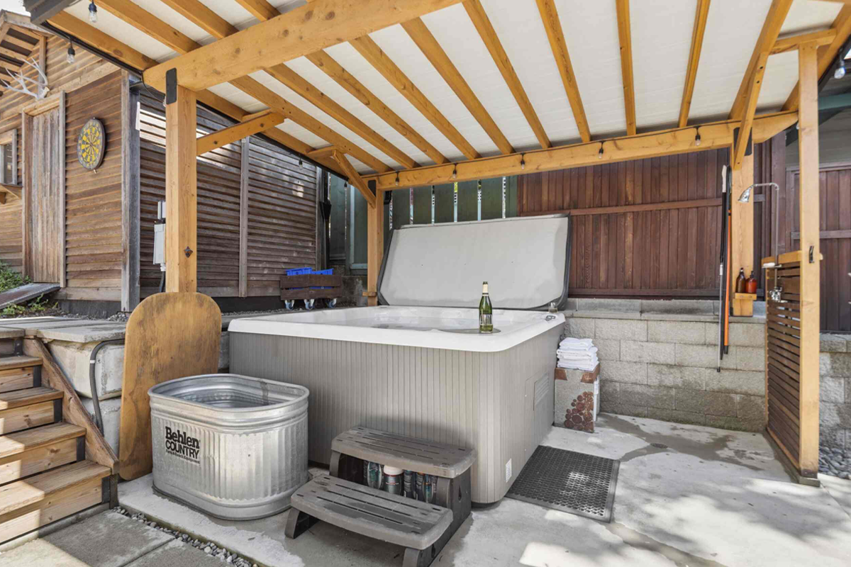 IslandLifeVacationRentals_Image3.png