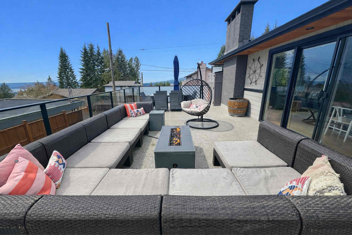 IslandLifeVacationRentals_Image1.png