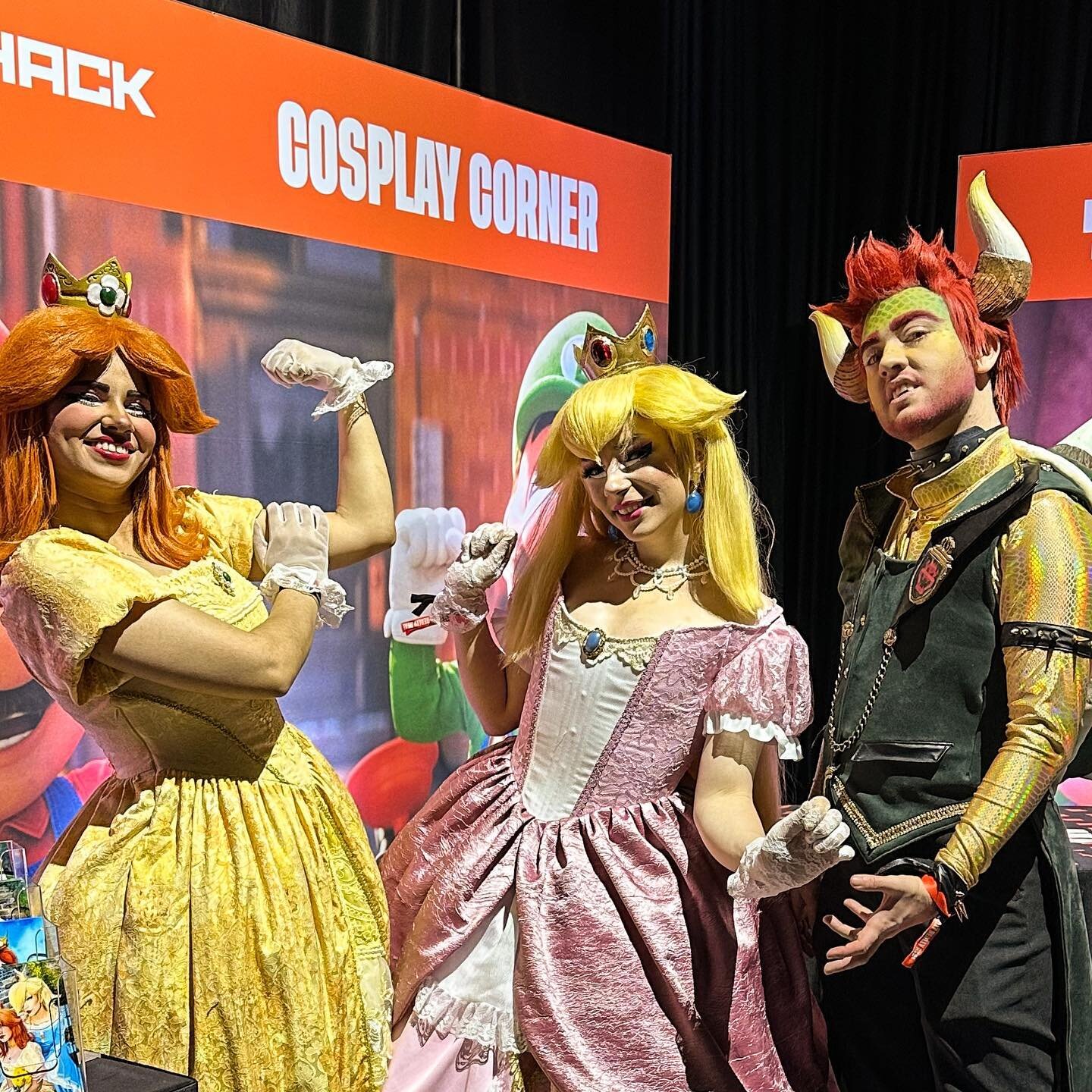Bringing MarioLore to the real world 👀🍄 @lovebunnycos, @dinograveyard, and @ivysprings spent the weekend as guests of honor at @dreamhack San Diego...where they aced some video games, hung out with a few of the @supermariomovie cast, and signed ton