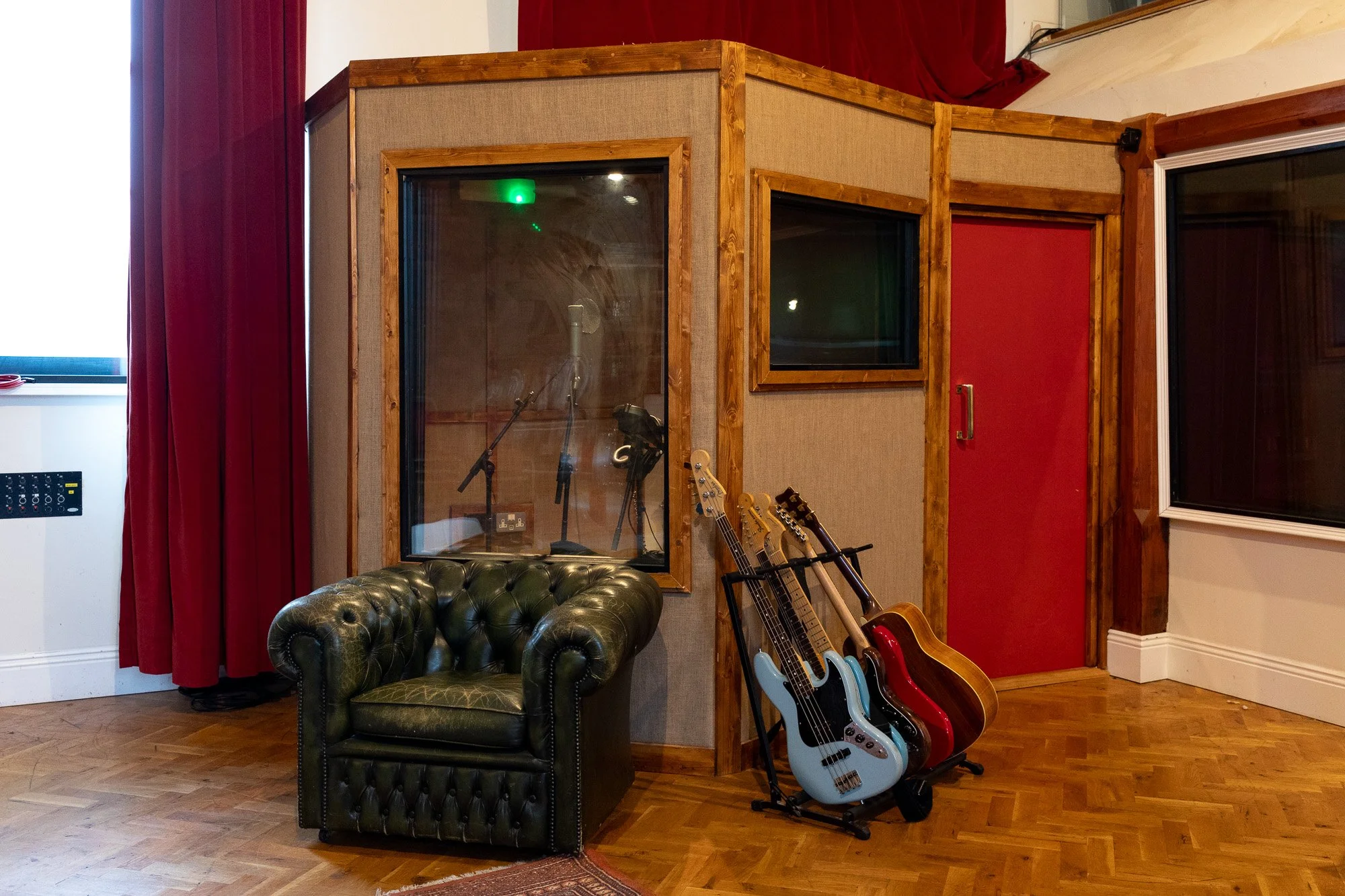 studio one booth-65.jpg