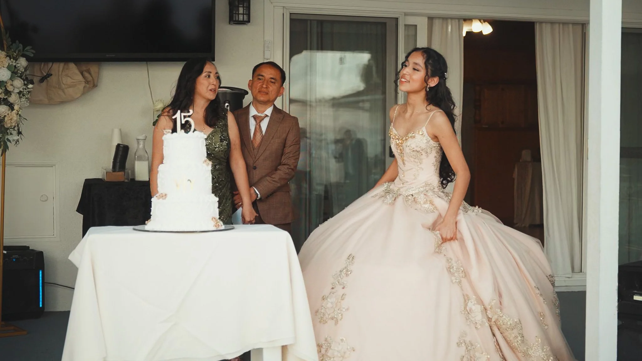 VANESSA V14.jpg