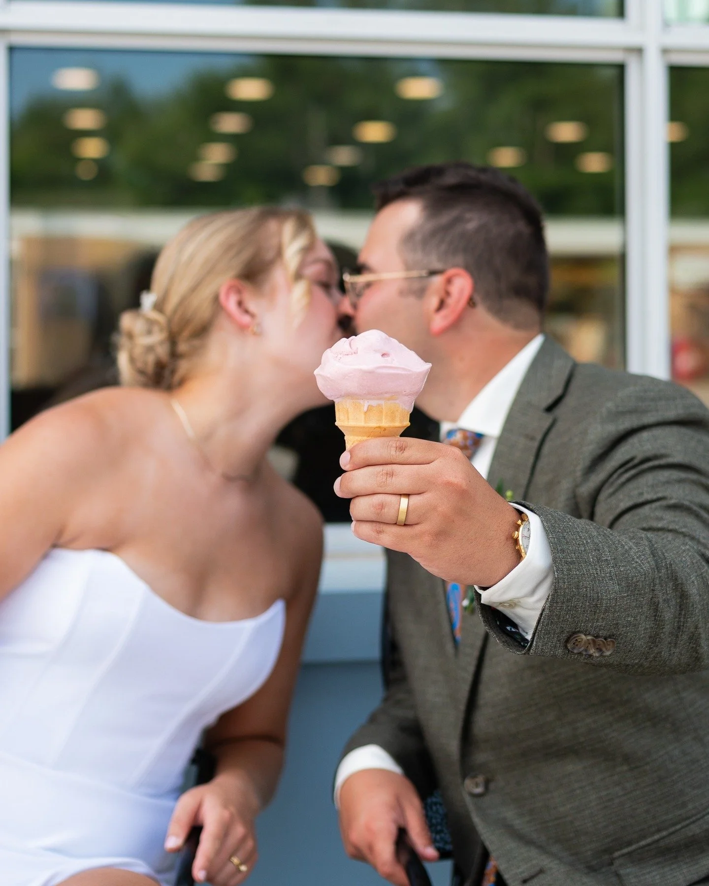 &quot;How sweet it is to be loved by you...&quot; 

... and get a @kawartha_dairy ice-cream cone on your wedding day. 🍦

SO excited to hit export on R+L's sweet summer day.

Also, my favourite flavour of Kawartha Dairy goodness is mint chip and if y